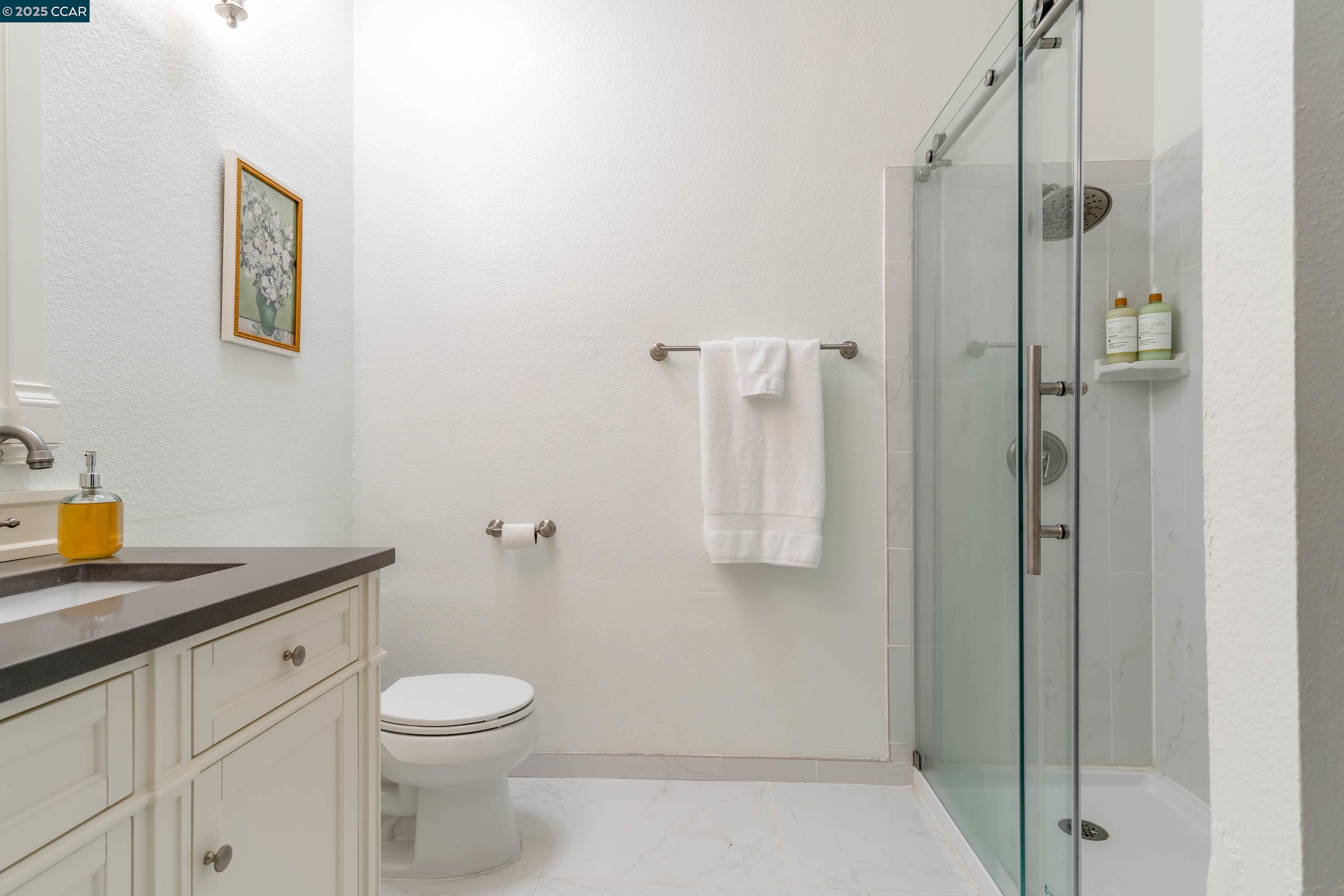 Detail Gallery Image 21 of 40 For 611 Waterford Pl, Pinole,  CA 94564 - 1 Beds | 1 Baths