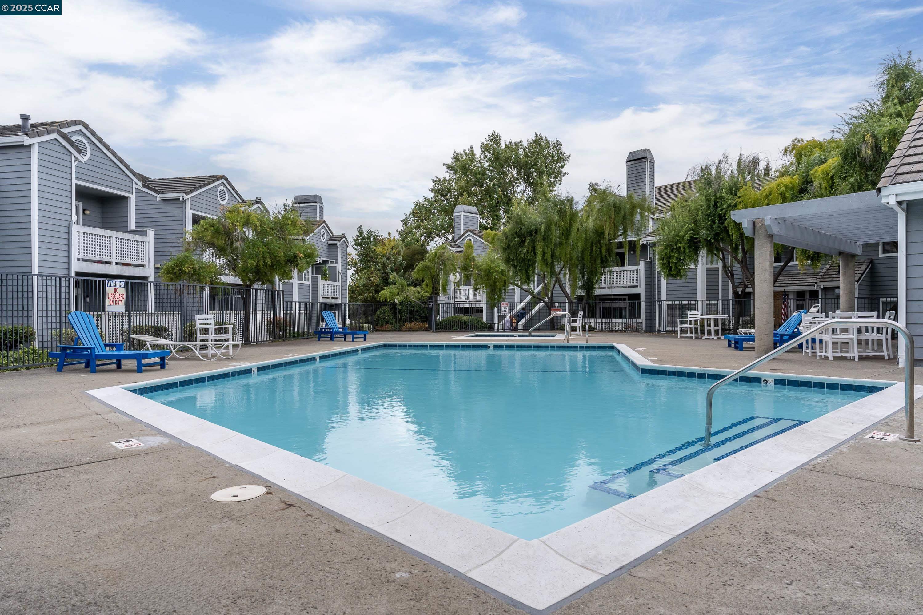 Detail Gallery Image 28 of 40 For 611 Waterford Pl, Pinole,  CA 94564 - 1 Beds | 1 Baths