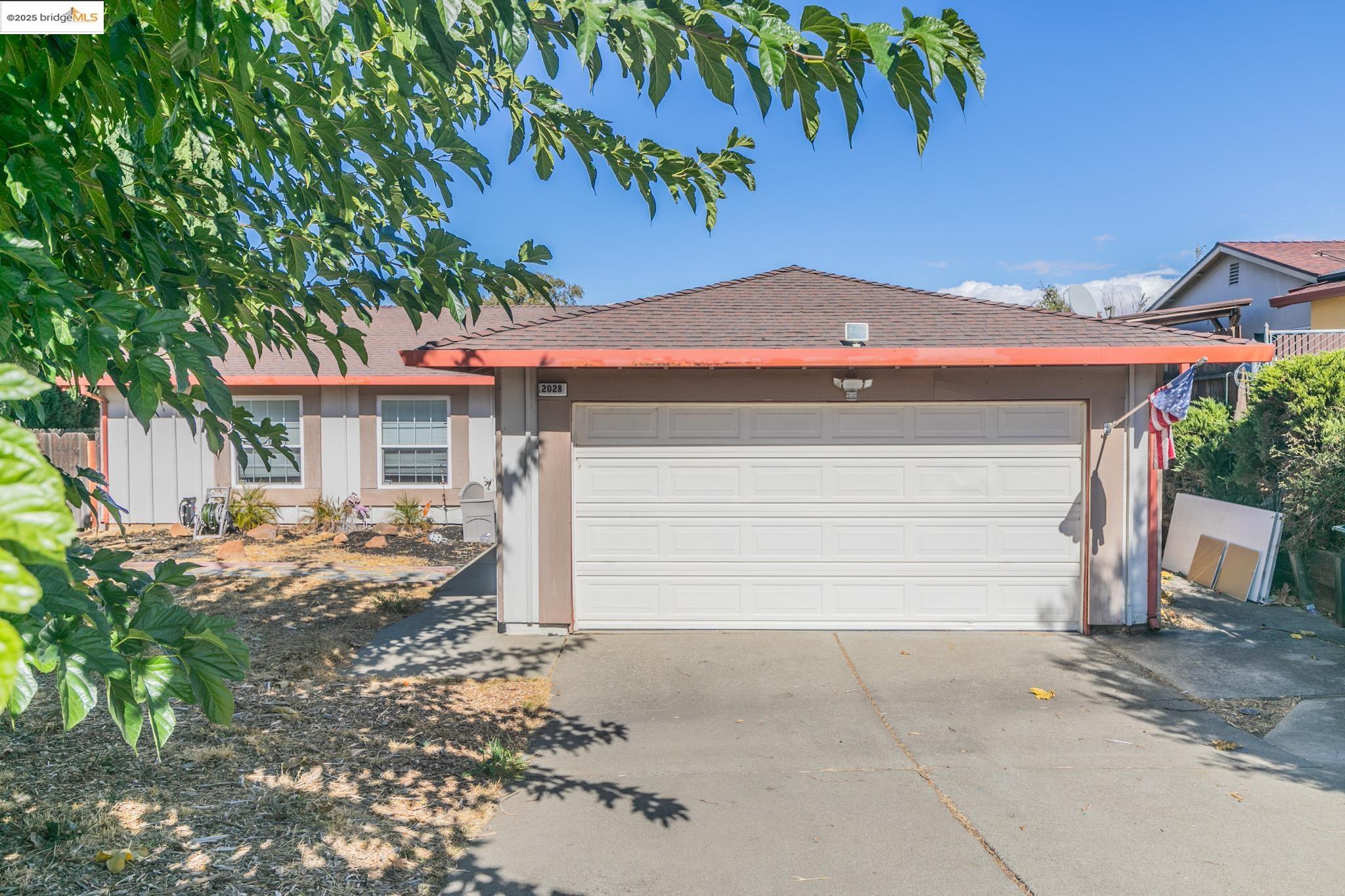 Detail Gallery Image 1 of 1 For 2028 Putnam St, Antioch,  CA 94509 - 3 Beds | 2 Baths