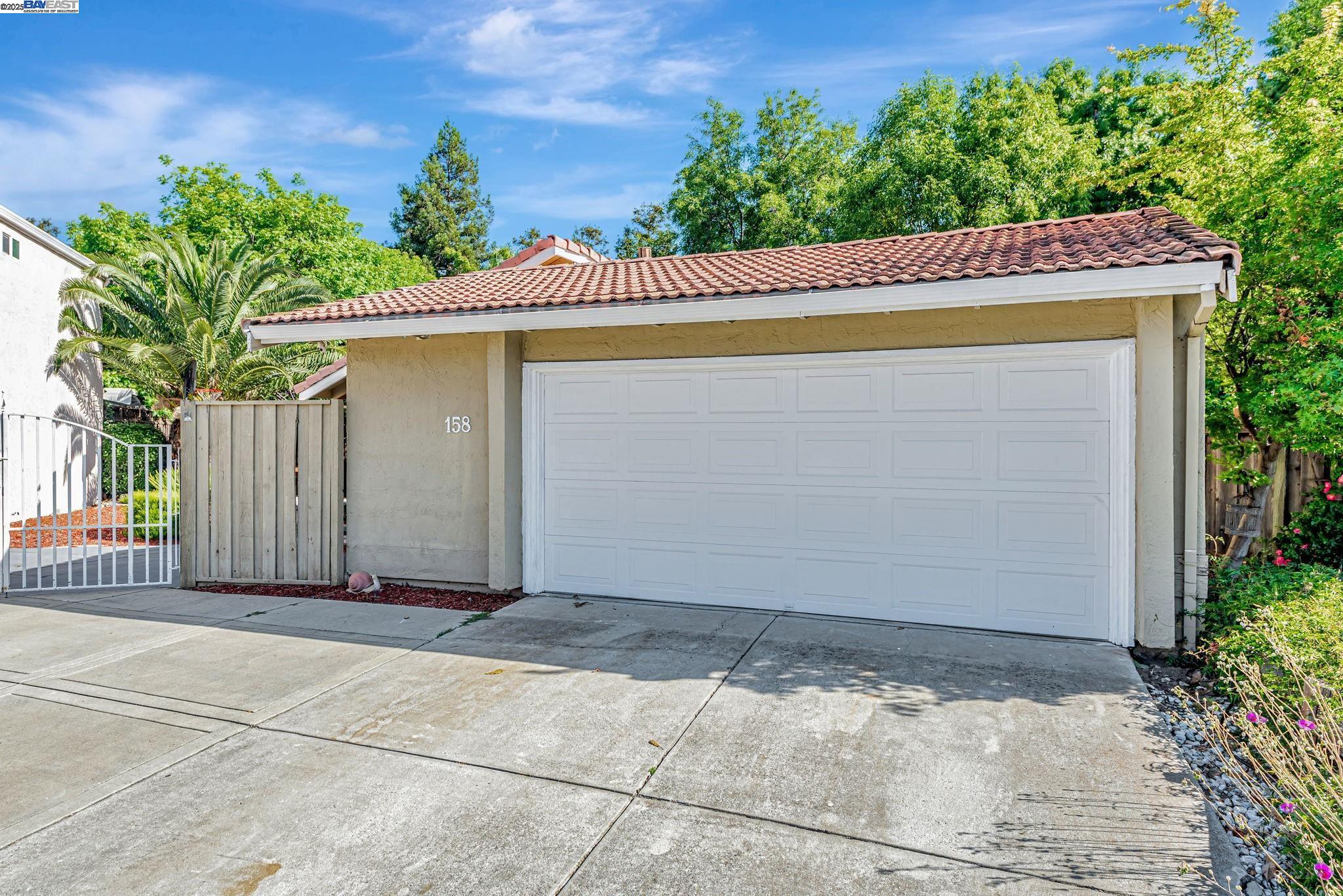 Detail Gallery Image 1 of 48 For 158 Southsun Ct, San Jose,  CA 95138 - 4 Beds | 2 Baths