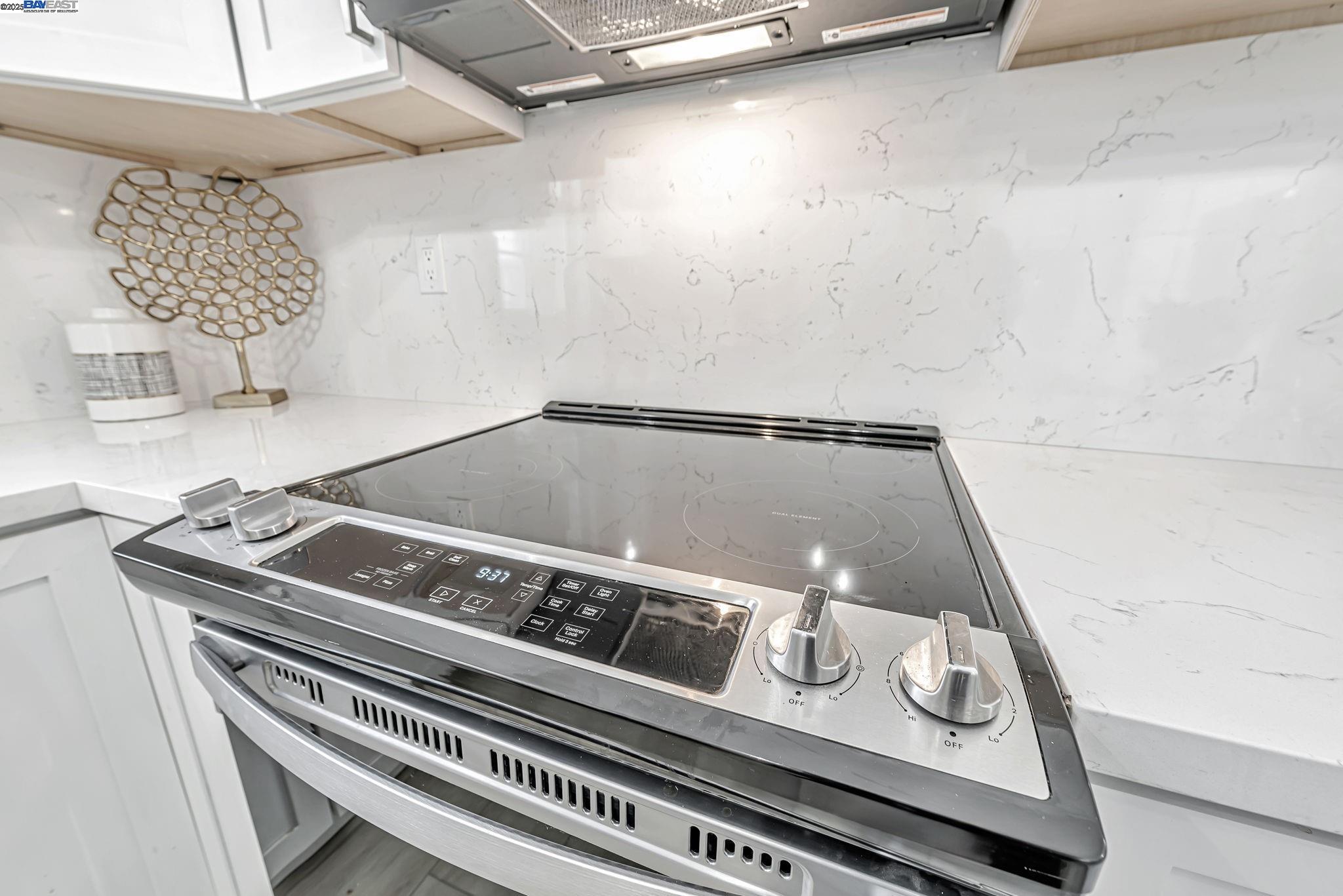 Detail Gallery Image 13 of 48 For 158 Southsun Ct, San Jose,  CA 95138 - 4 Beds | 2 Baths