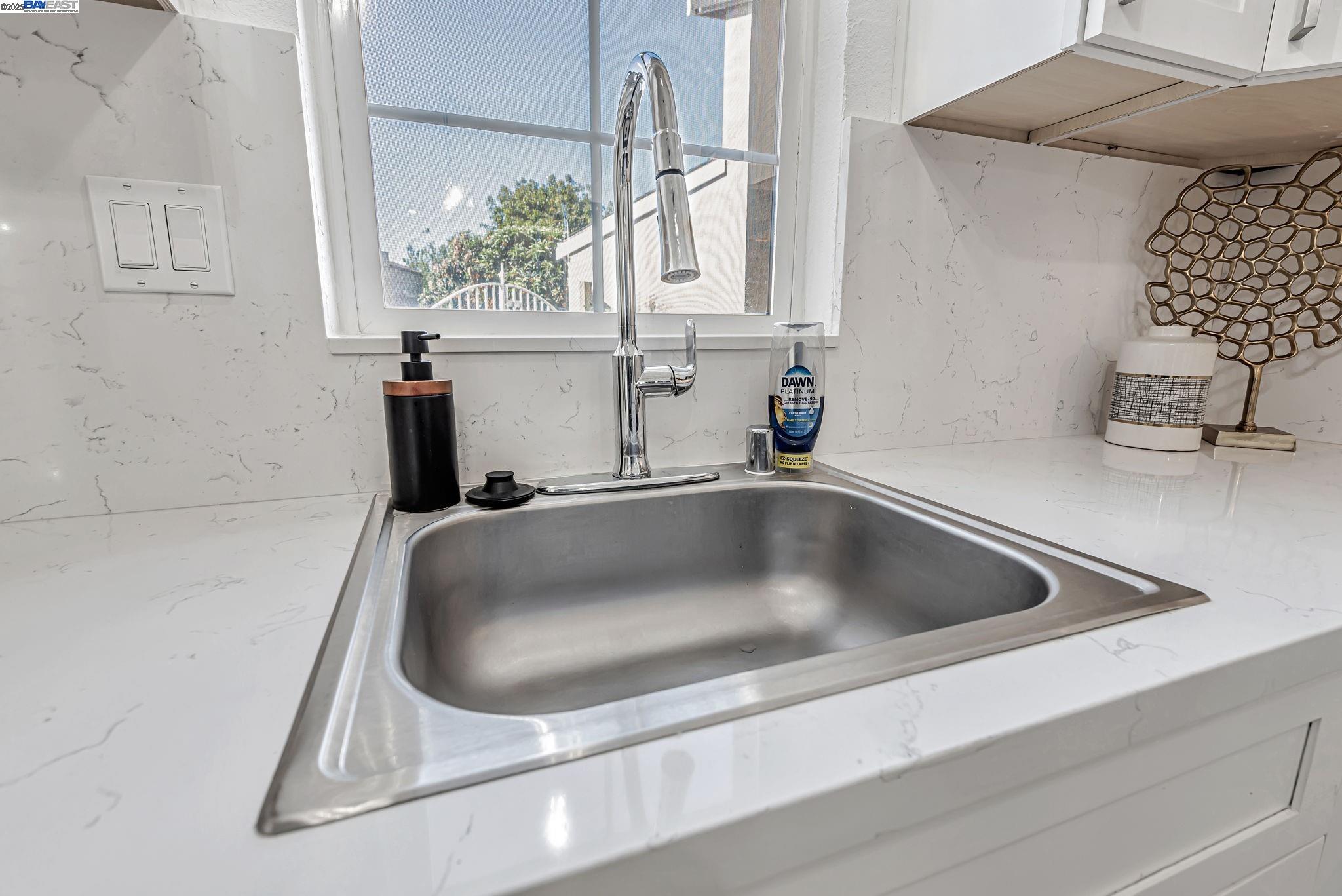 Detail Gallery Image 14 of 48 For 158 Southsun Ct, San Jose,  CA 95138 - 4 Beds | 2 Baths