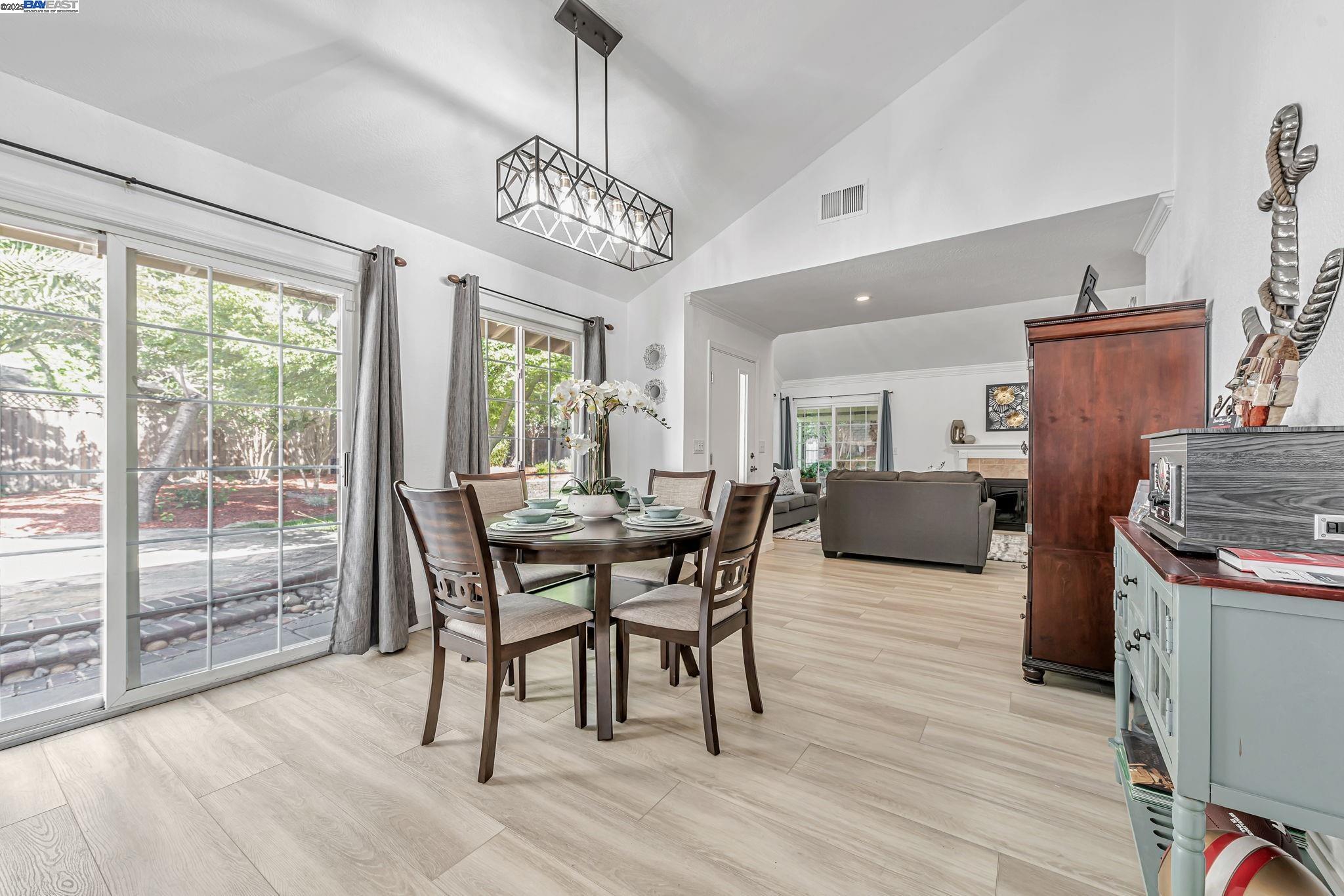 Detail Gallery Image 17 of 48 For 158 Southsun Ct, San Jose,  CA 95138 - 4 Beds | 2 Baths