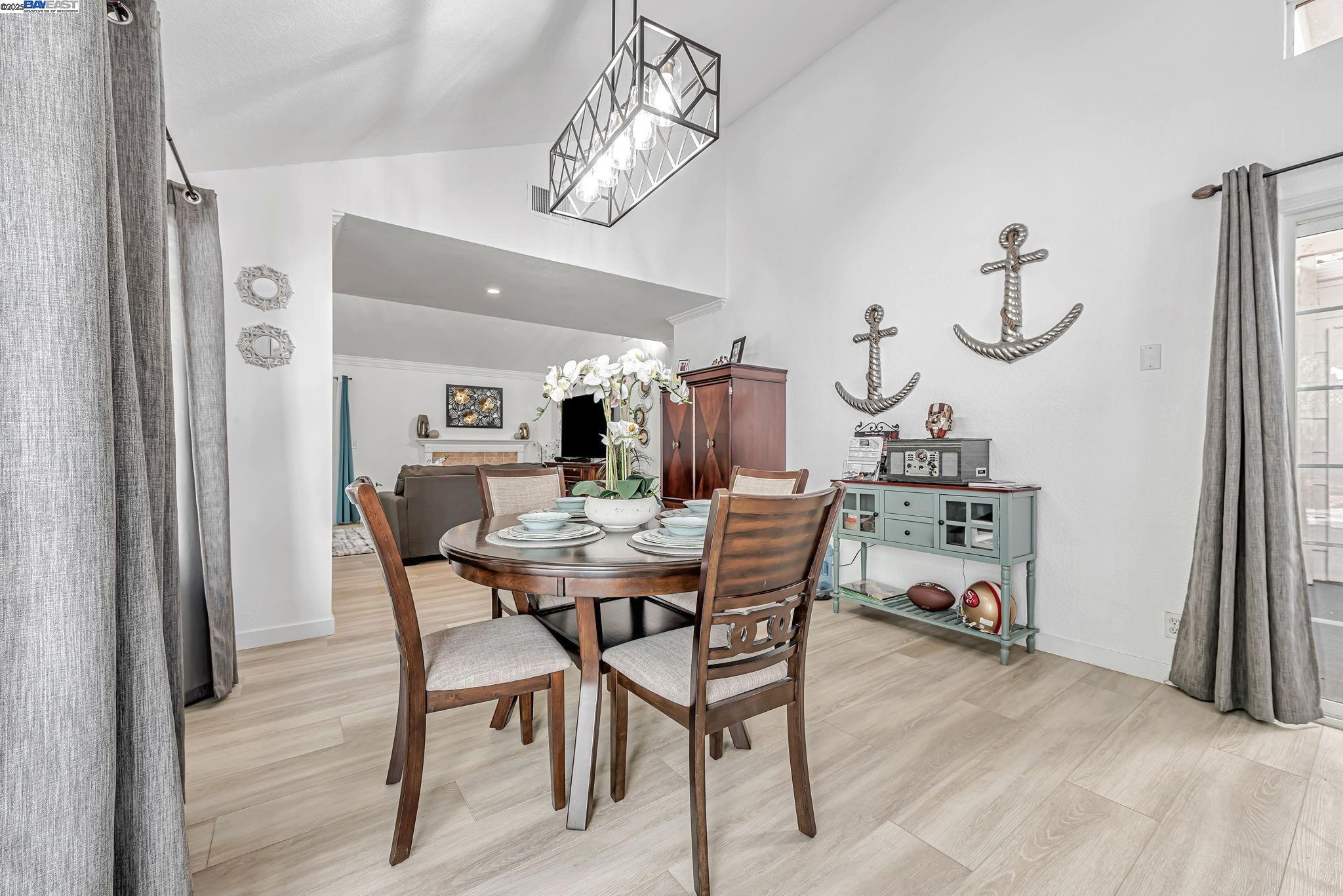 Detail Gallery Image 18 of 48 For 158 Southsun Ct, San Jose,  CA 95138 - 4 Beds | 2 Baths