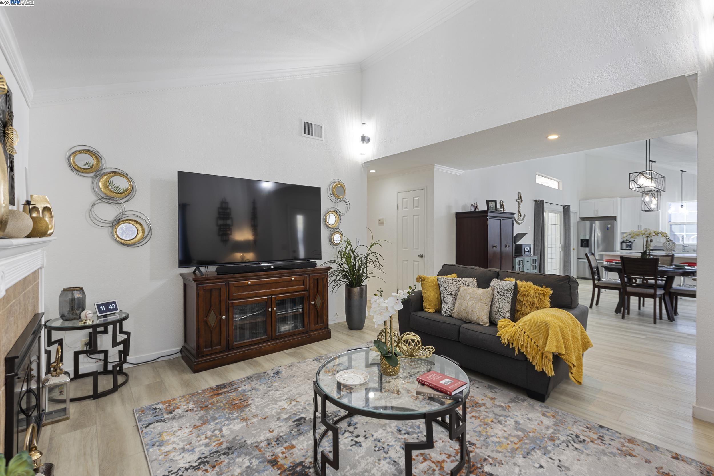Detail Gallery Image 19 of 39 For 158 Southsun Ct, San Jose,  CA 95138 - 4 Beds | 2 Baths