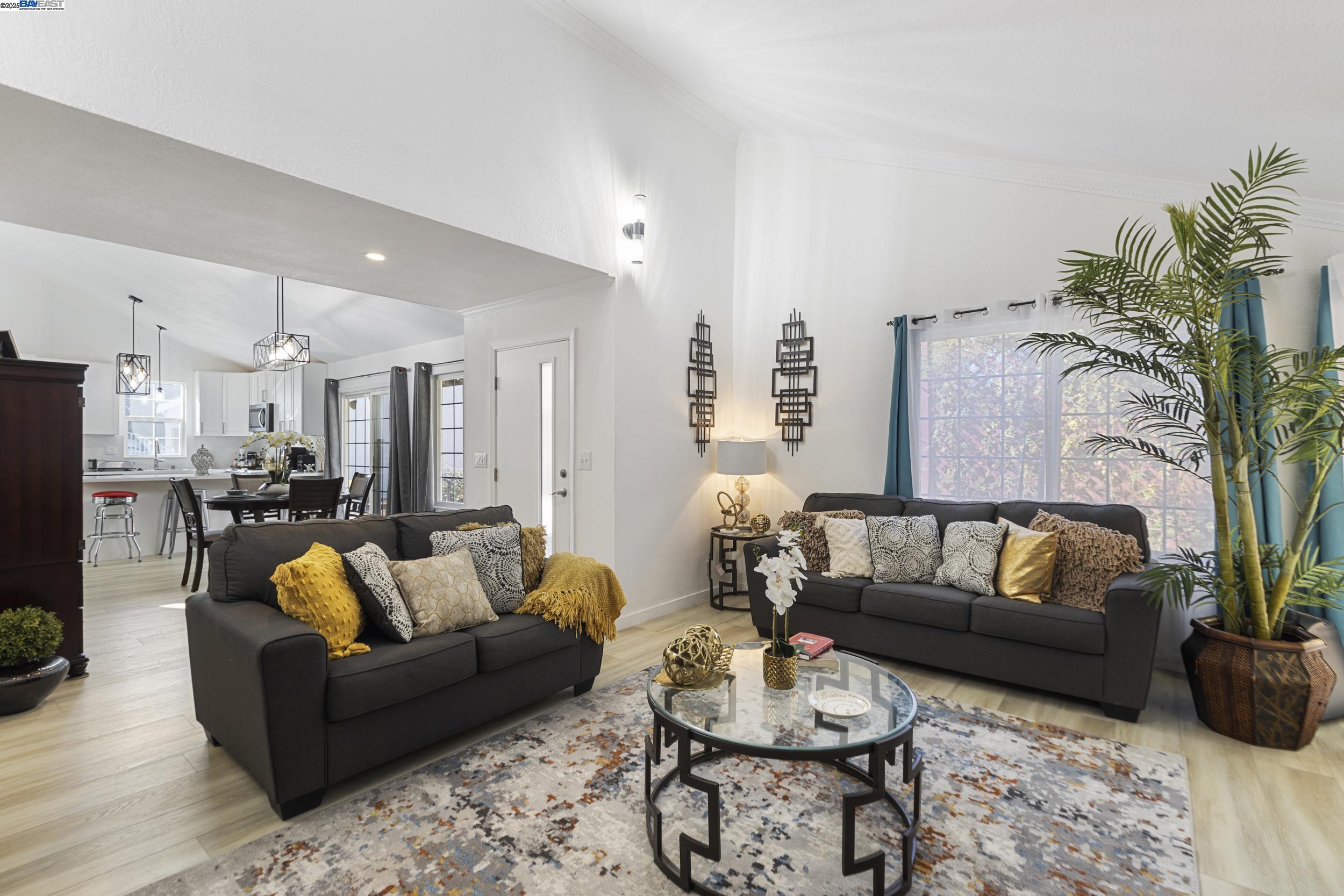 Detail Gallery Image 20 of 39 For 158 Southsun Ct, San Jose,  CA 95138 - 4 Beds | 2 Baths