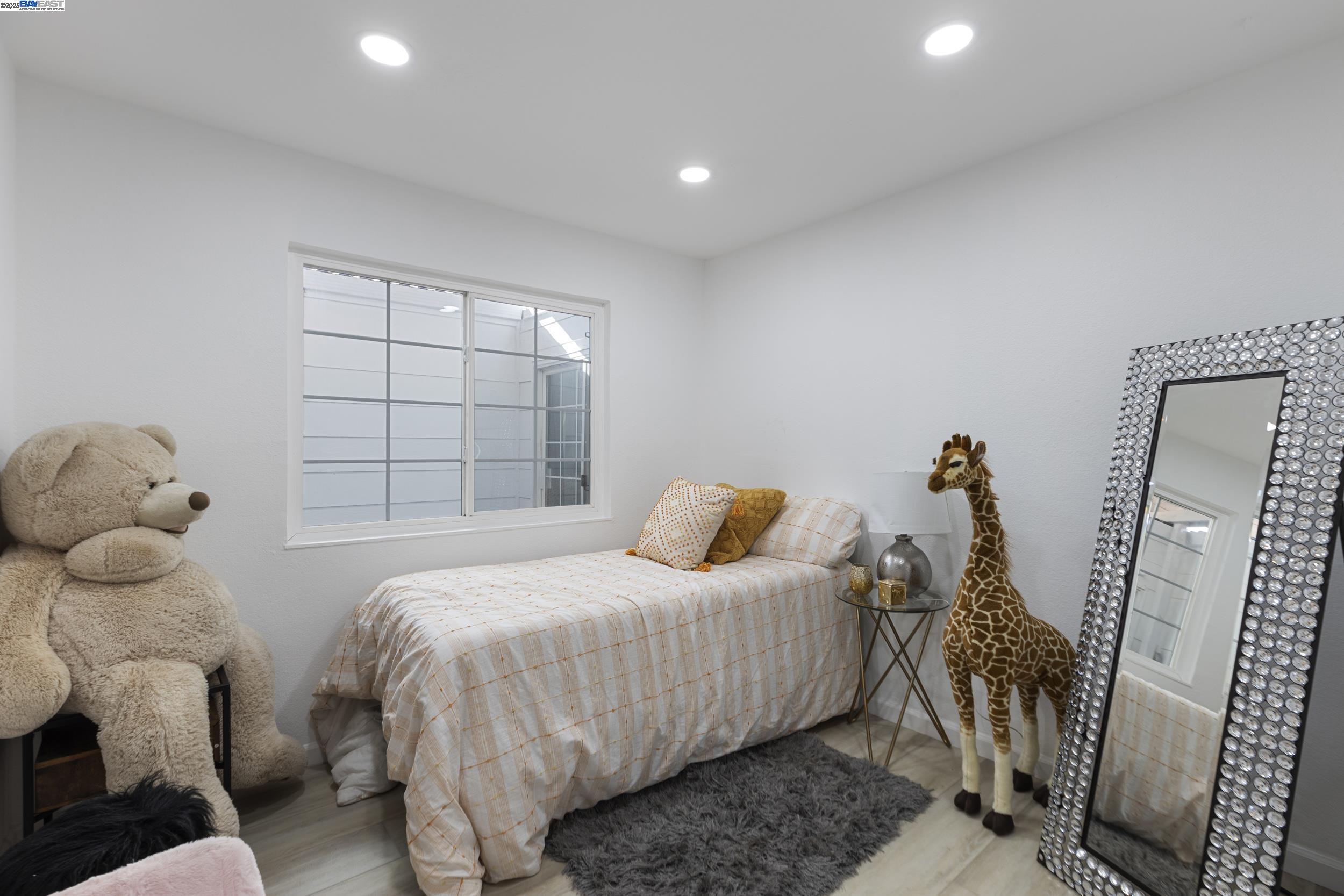 Detail Gallery Image 21 of 39 For 158 Southsun Ct, San Jose,  CA 95138 - 4 Beds | 2 Baths