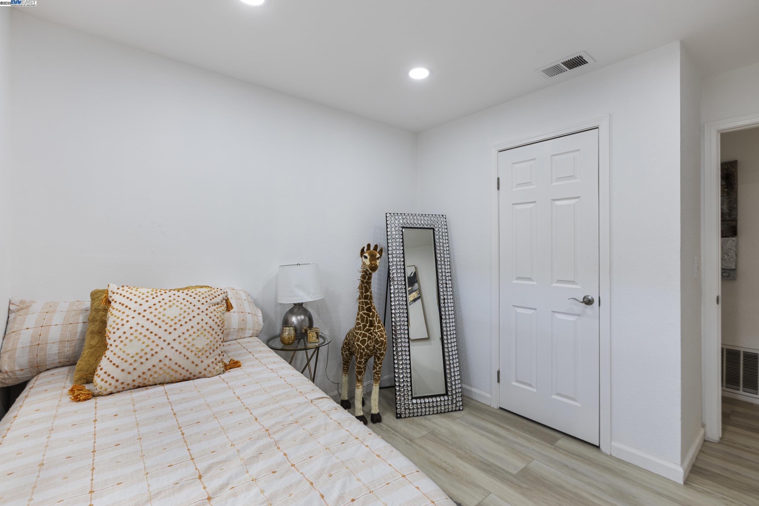 Detail Gallery Image 22 of 39 For 158 Southsun Ct, San Jose,  CA 95138 - 4 Beds | 2 Baths
