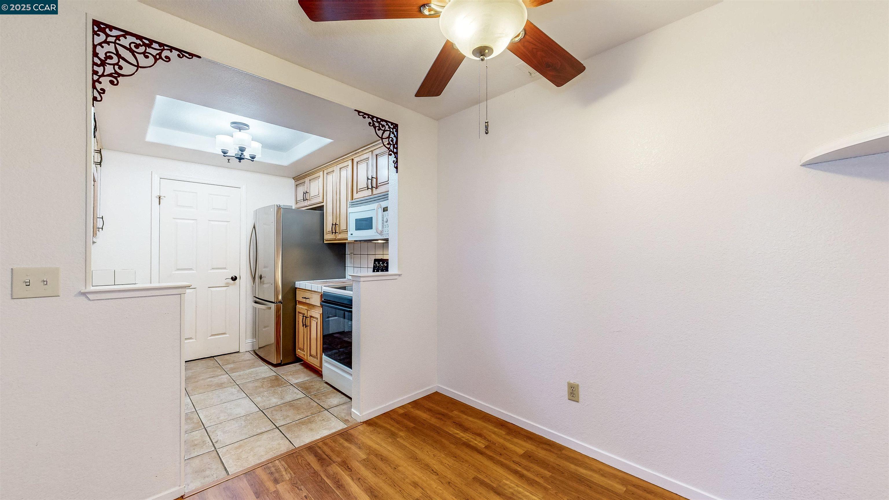 Detail Gallery Image 15 of 39 For 714 Waterford Pl, Pinole,  CA 94564 - 2 Beds | 2 Baths
