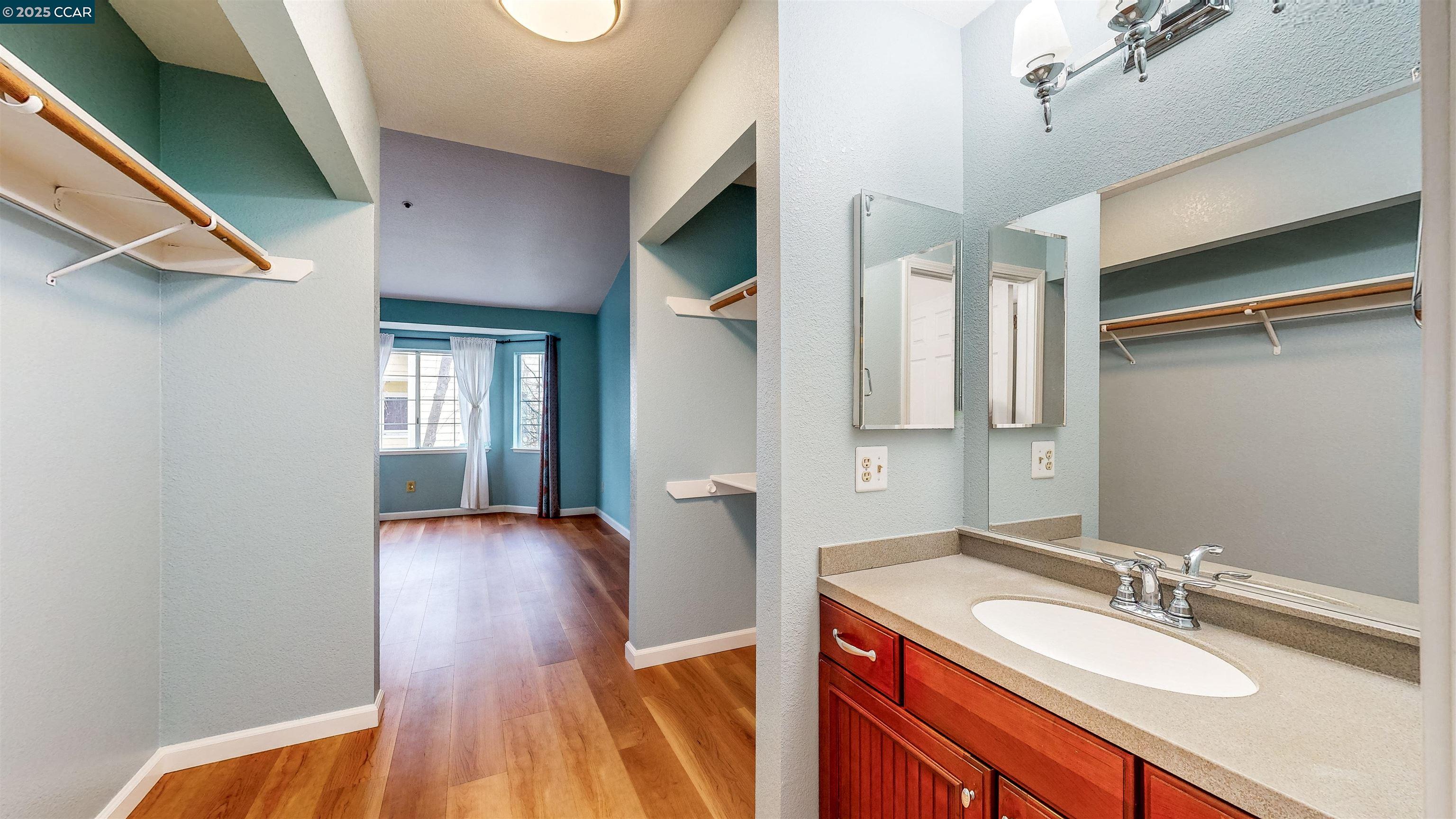 Detail Gallery Image 25 of 39 For 714 Waterford Pl, Pinole,  CA 94564 - 2 Beds | 2 Baths