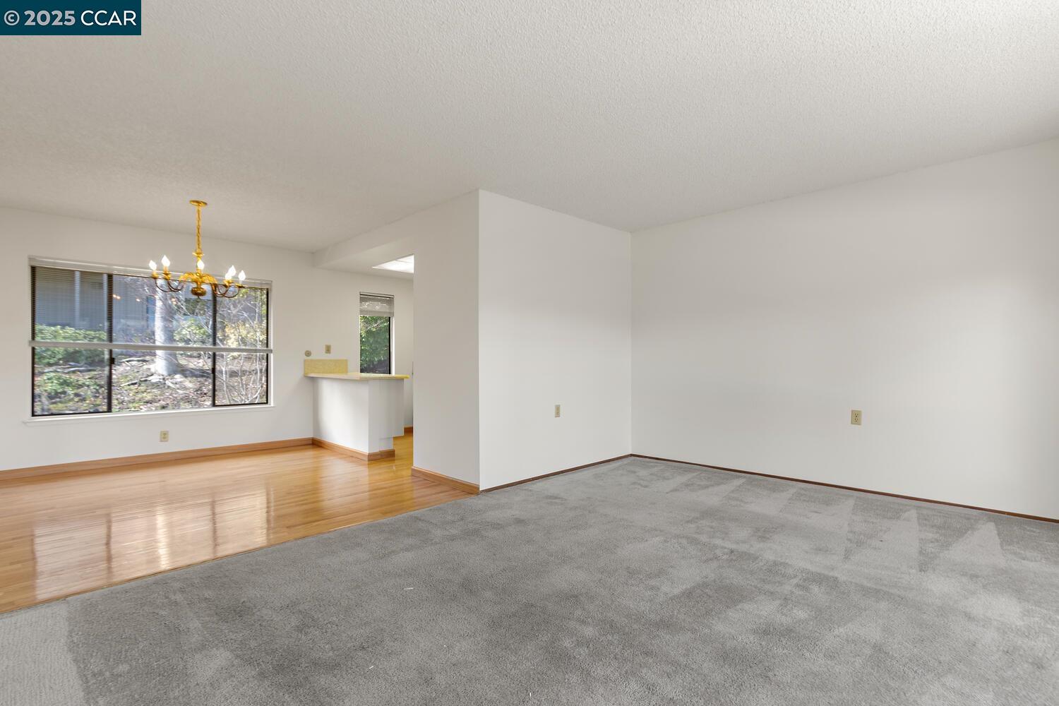 Photo #8: 41081636 Listing: Photo #8