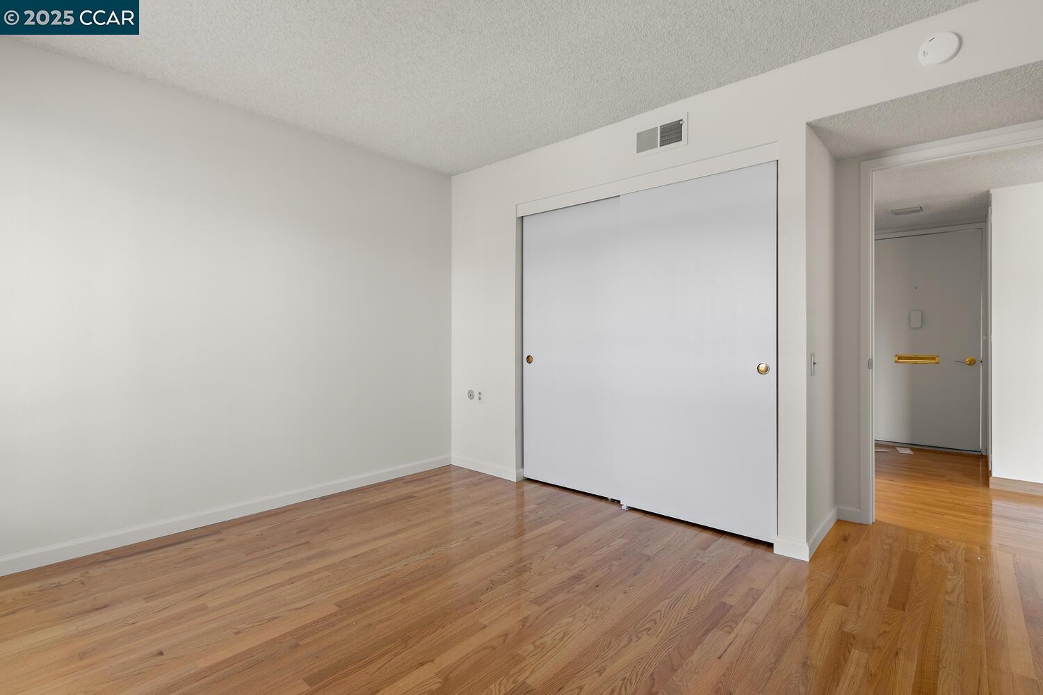Photo #10: 41081636 Listing: Photo #10
