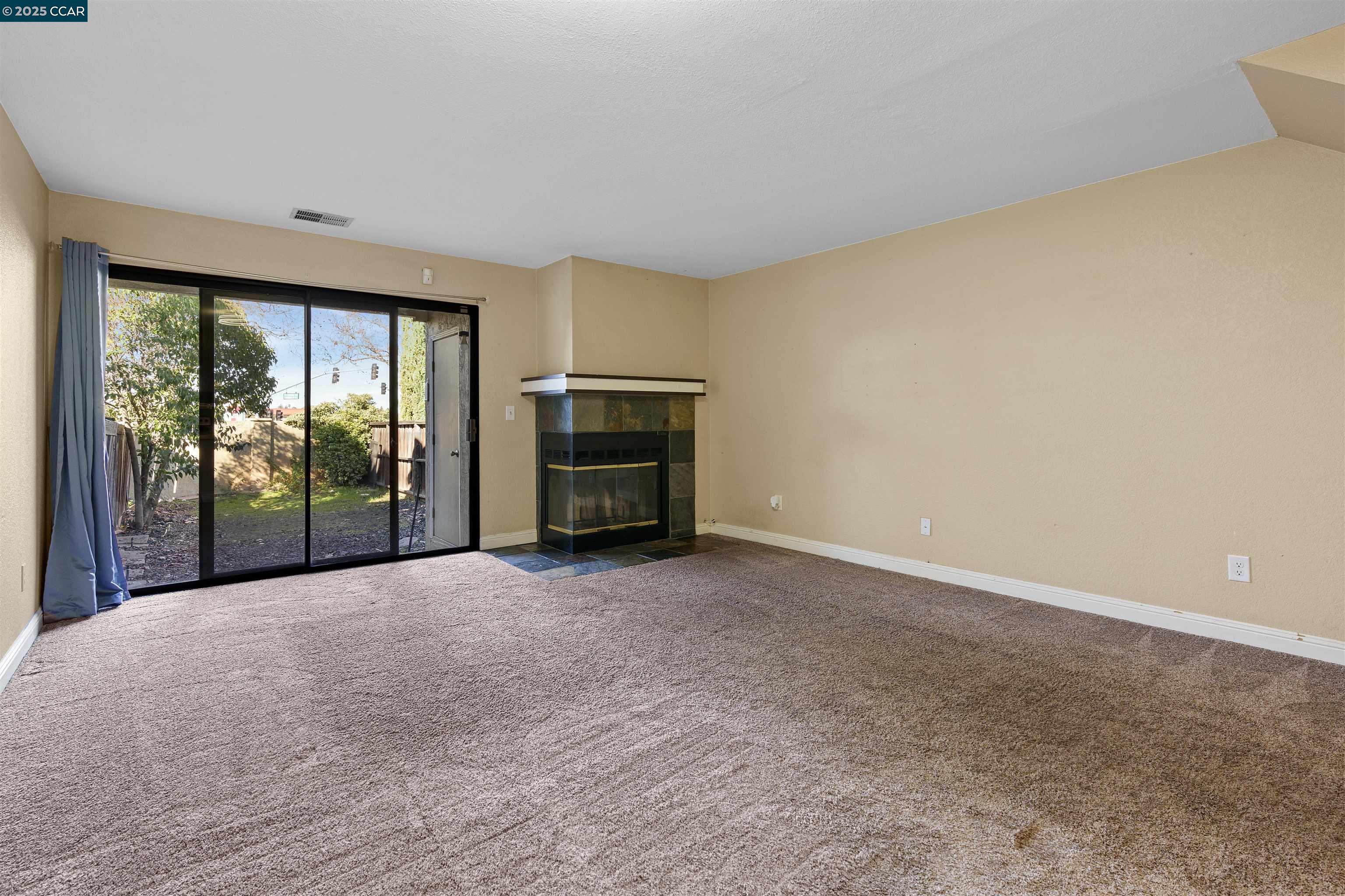 Photo #5: 41081638 Listing 