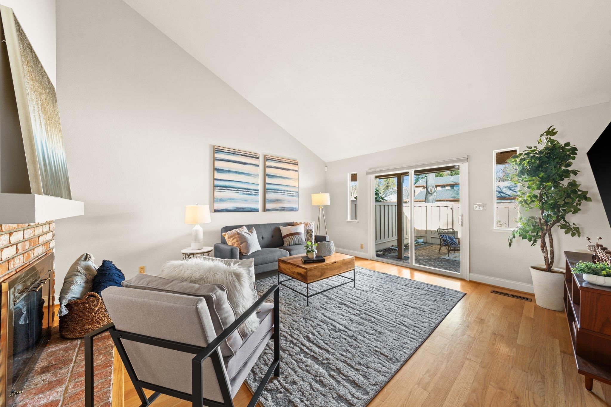 Photo #2: 41081646 Listing 