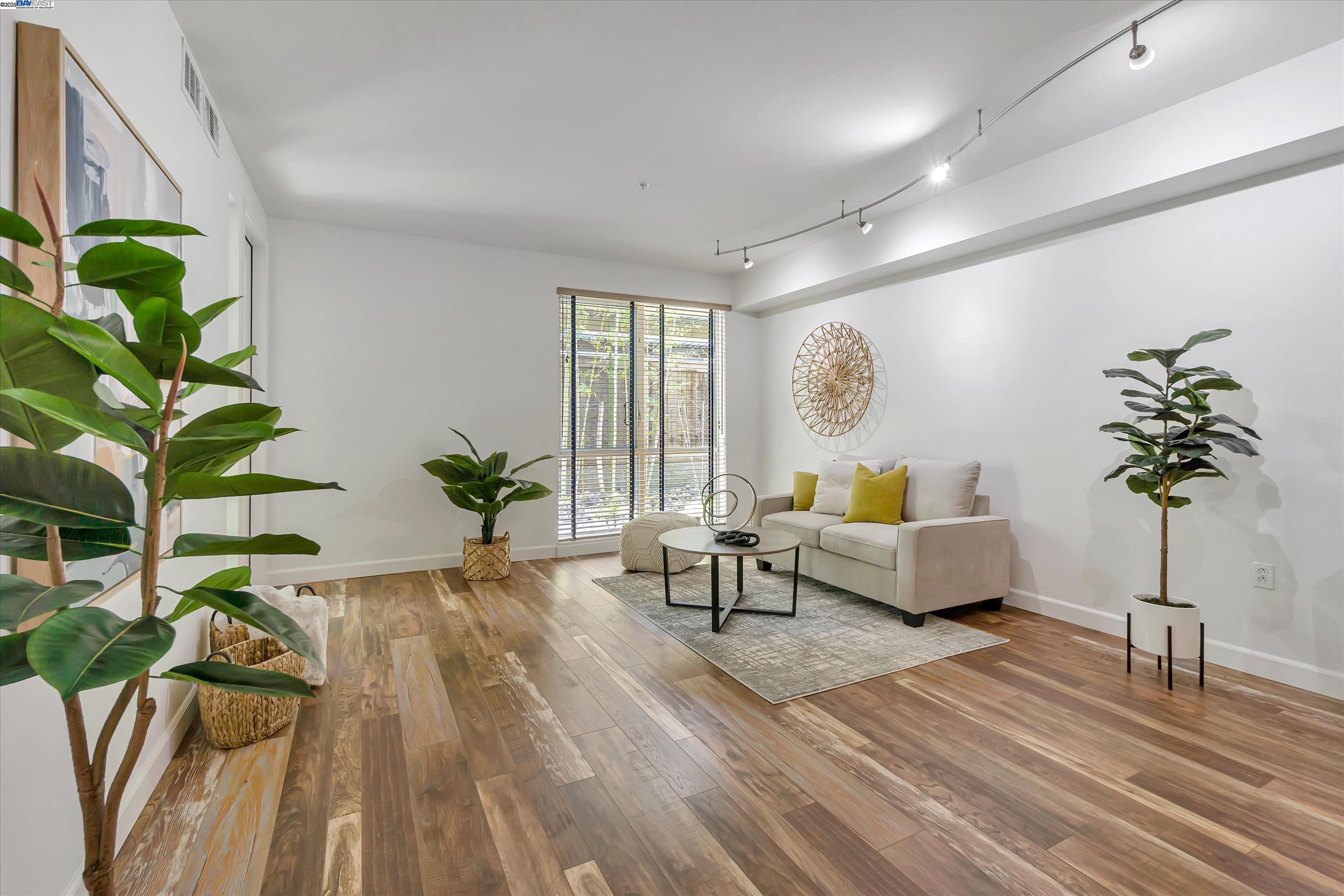 Photo #3: 41081659 Listing 