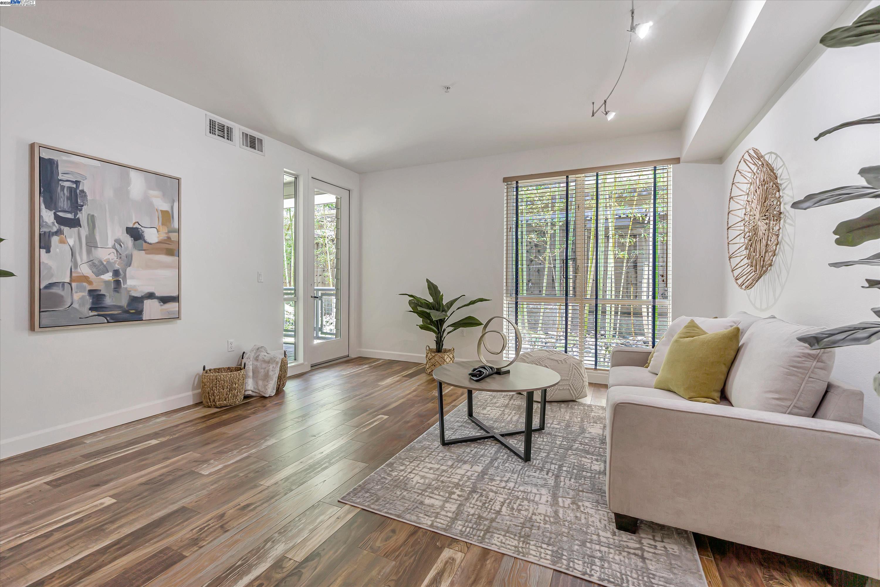 Photo #6: 41081659 Listing 