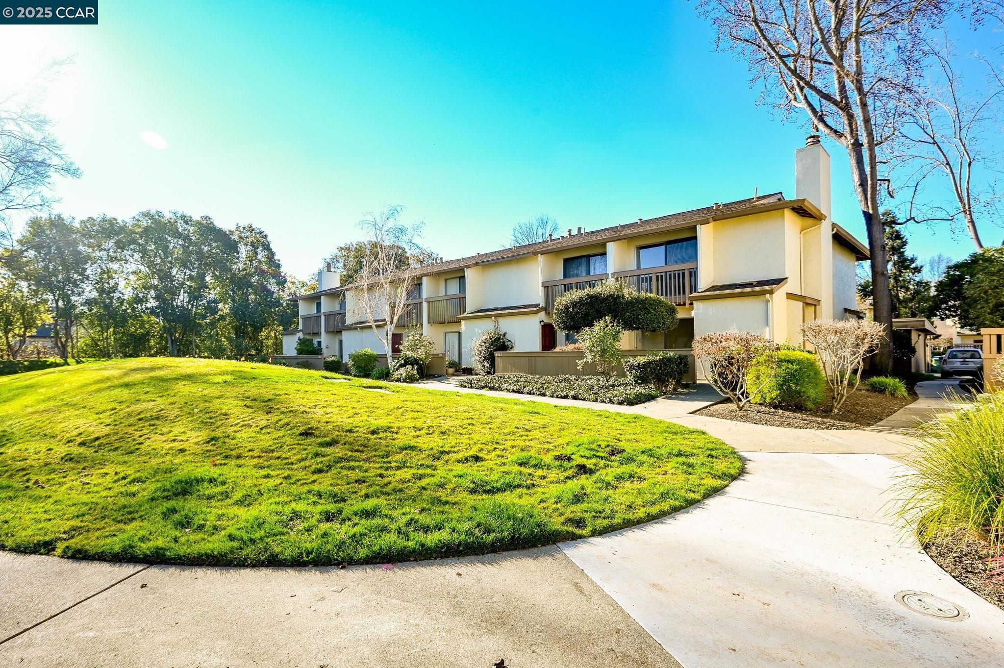 More Details about MLS # 41081672 : 1904 POMAR WAY