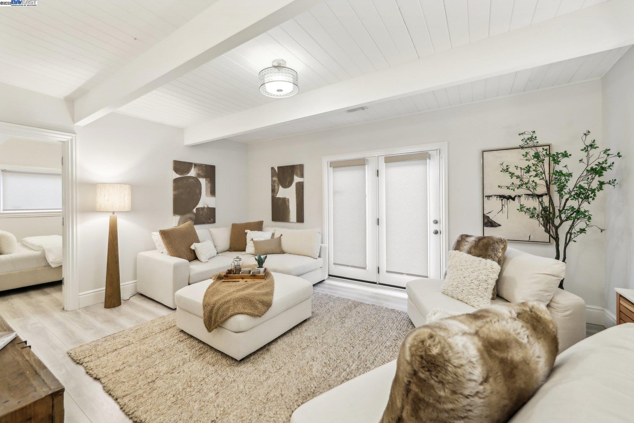 Detail Gallery Image 1 of 1 For 119 Daphne Way, East Palo Alto,  CA 94303 - 4 Beds | 2 Baths