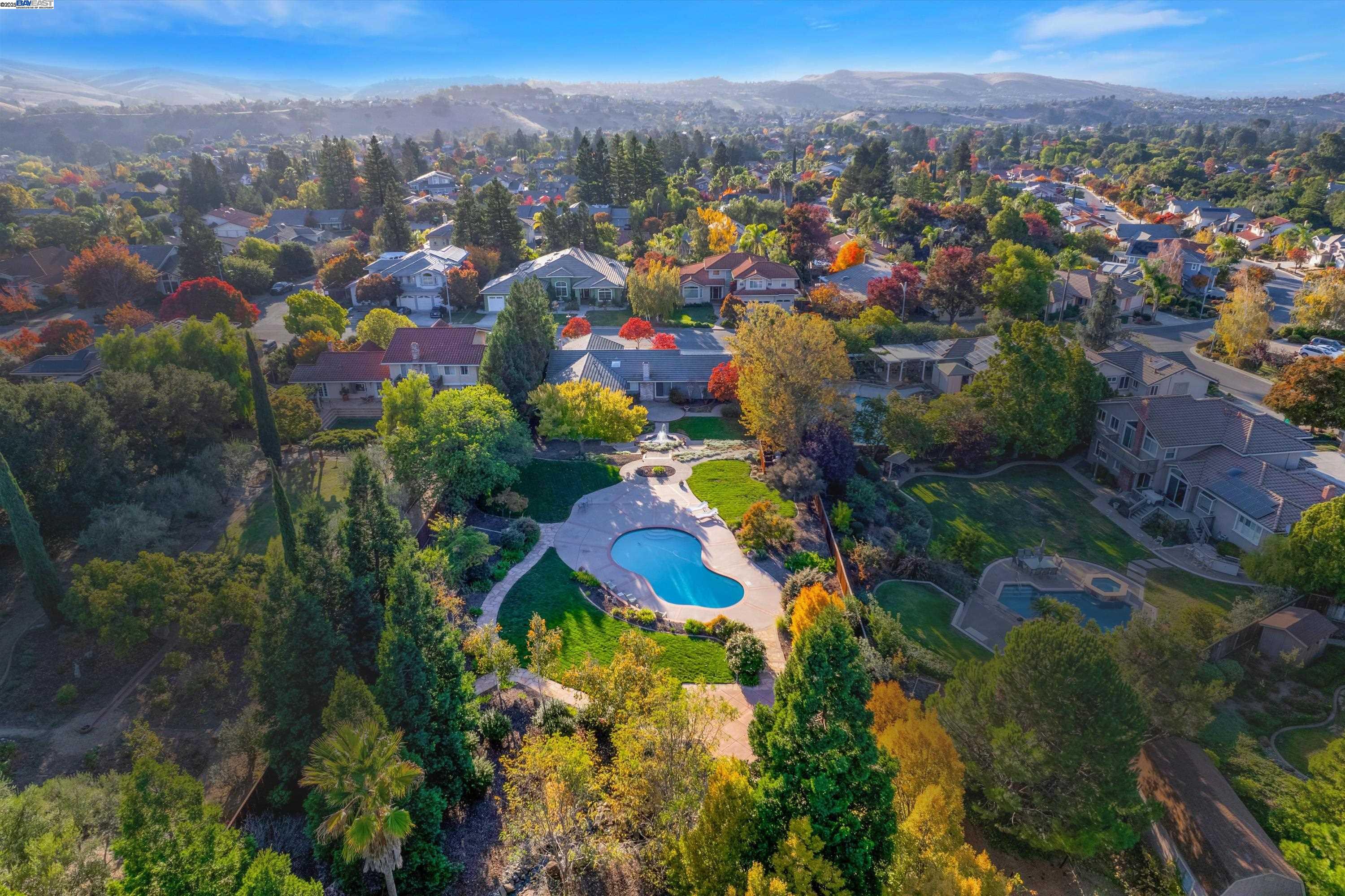 Detail Gallery Image 1 of 60 For 3463 Meadowlands Ln, San Jose,  CA 95135 - 4 Beds | 2 Baths