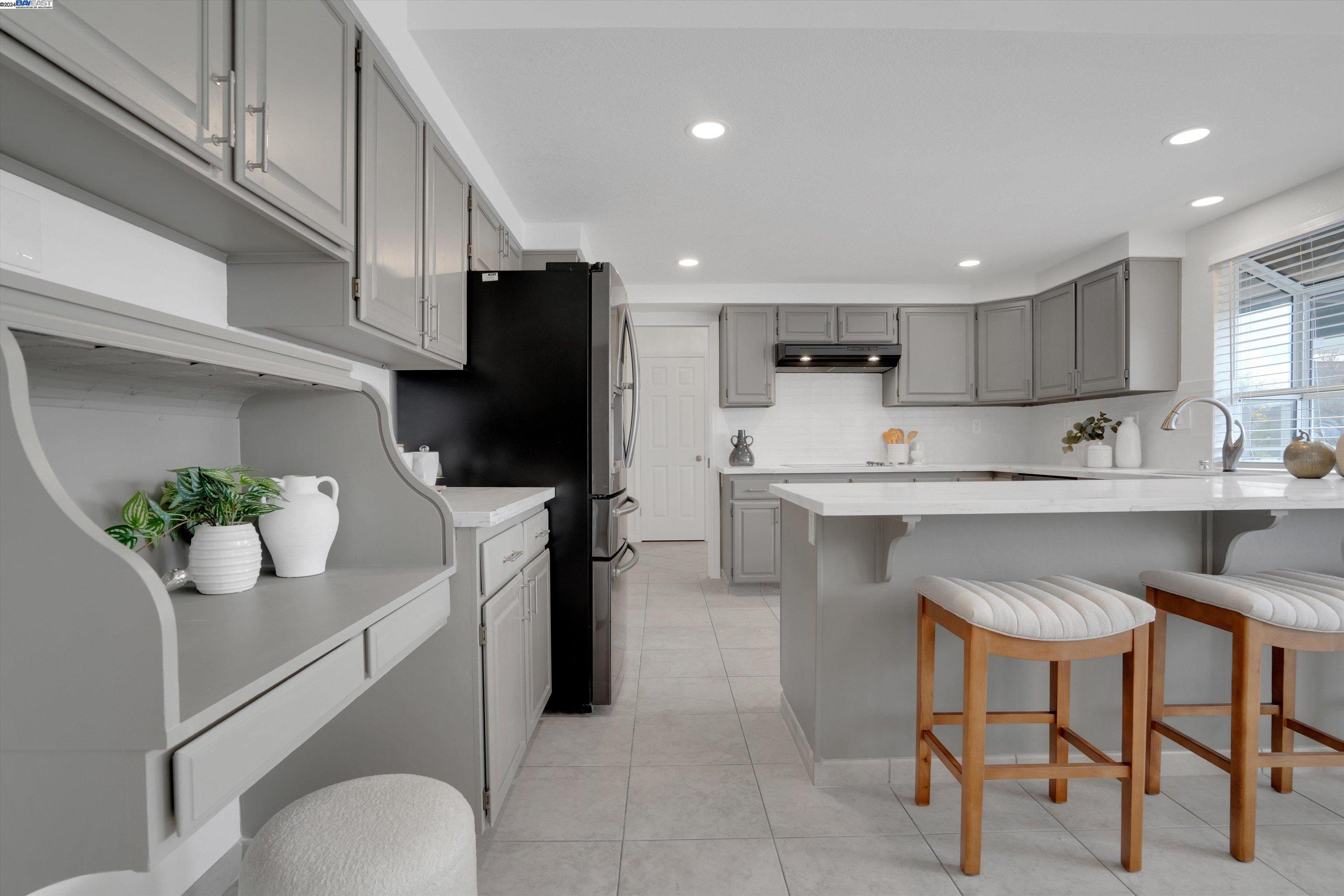 Detail Gallery Image 39 of 60 For 3463 Meadowlands Ln, San Jose,  CA 95135 - 4 Beds | 2 Baths