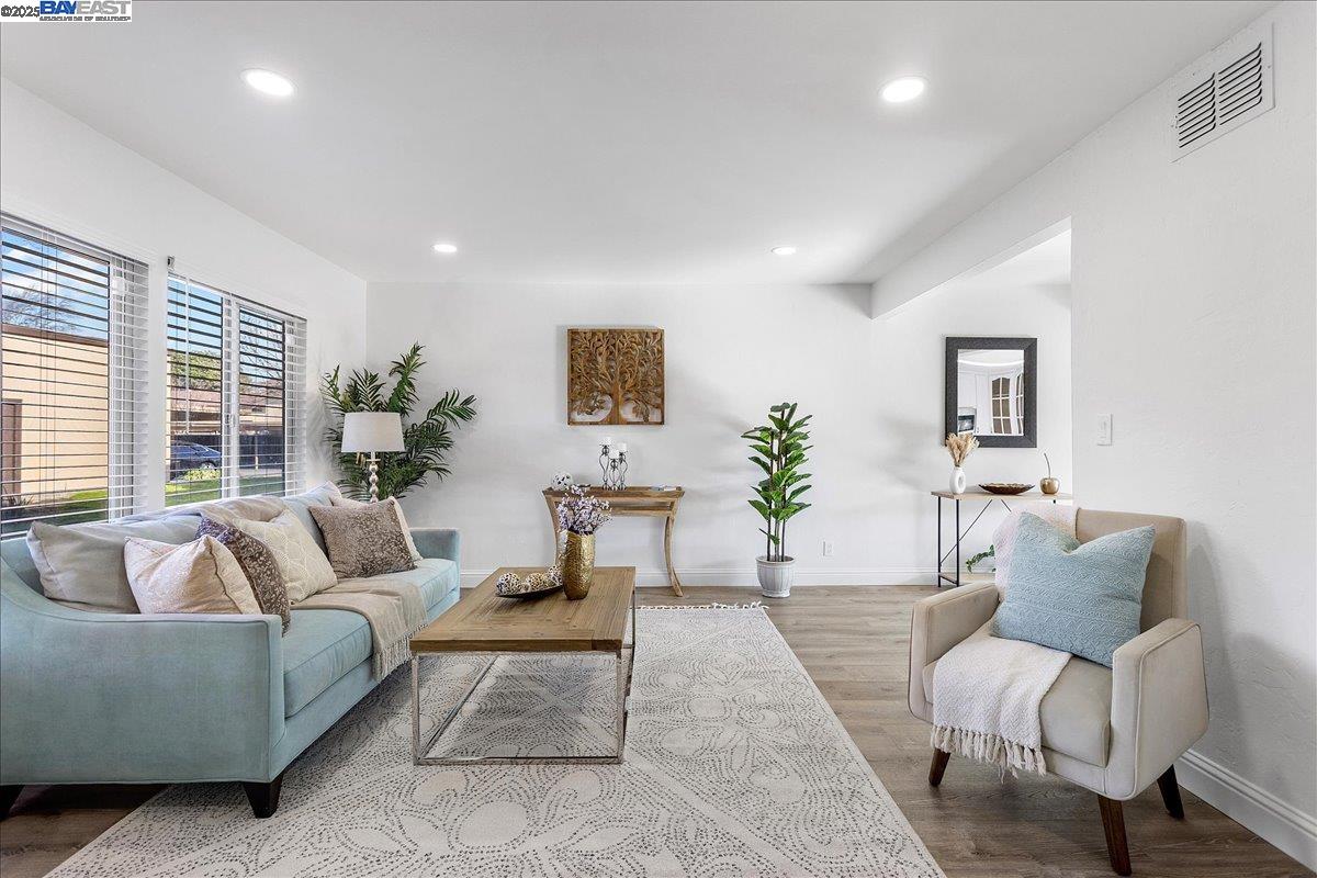 Photo #4: 41081739 Listing 