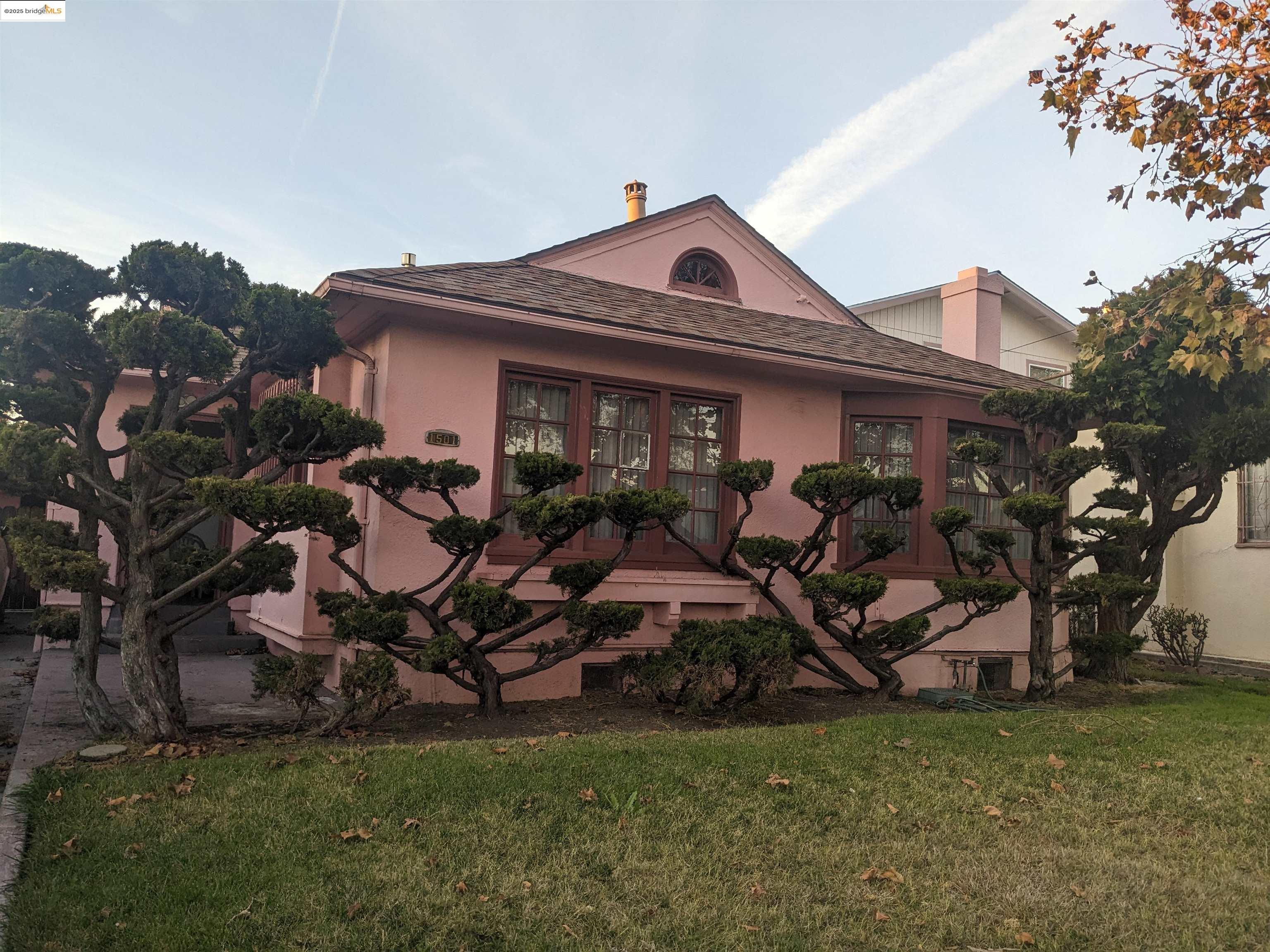 Detail Gallery Image 1 of 1 For 1501 Havenscourt Blvd, Oakland,  CA 94621 - – Beds | – Baths