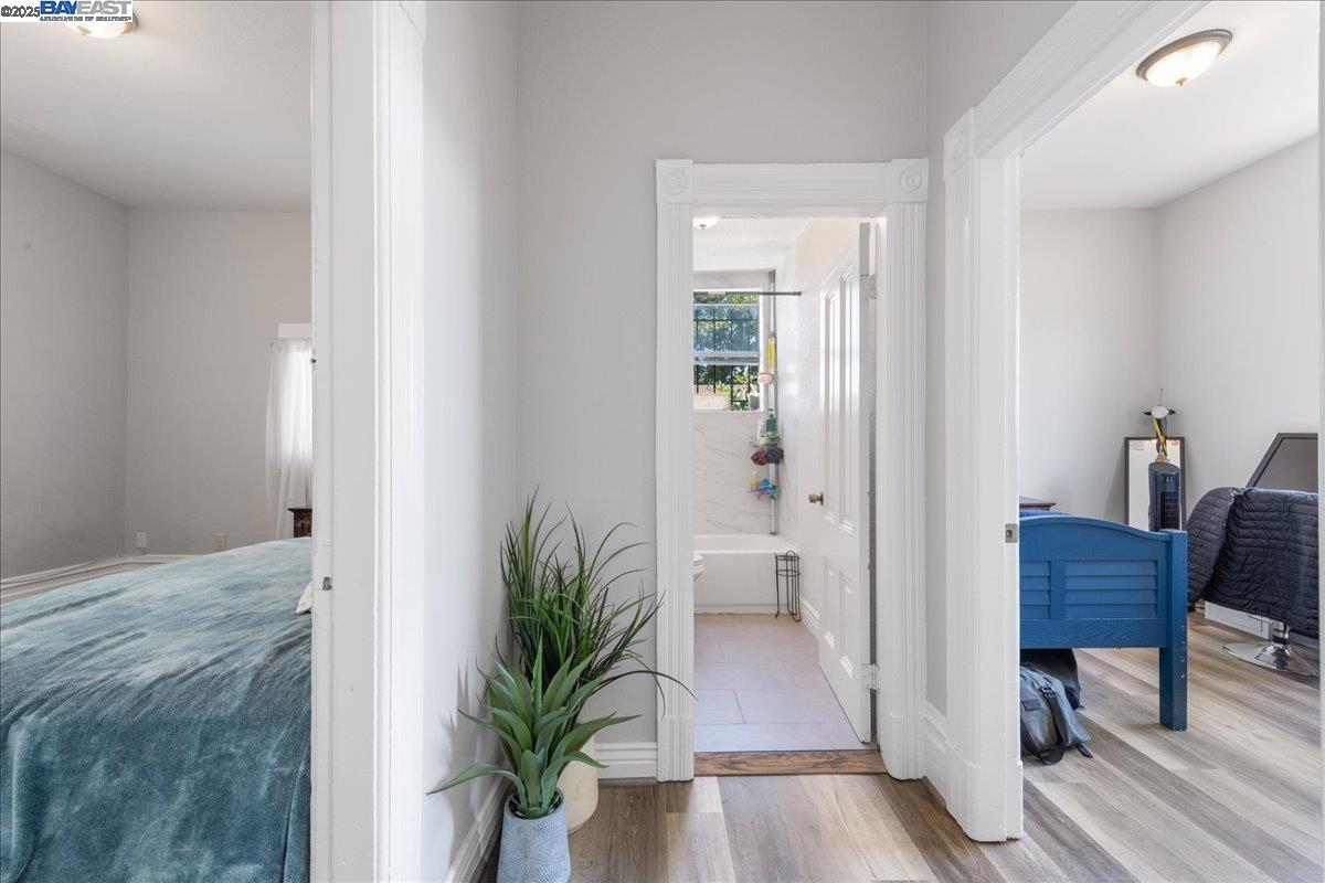 Detail Gallery Image 34 of 52 For 3214 13th Ave, Oakland,  CA 94610 - 4 Beds | 2 Baths