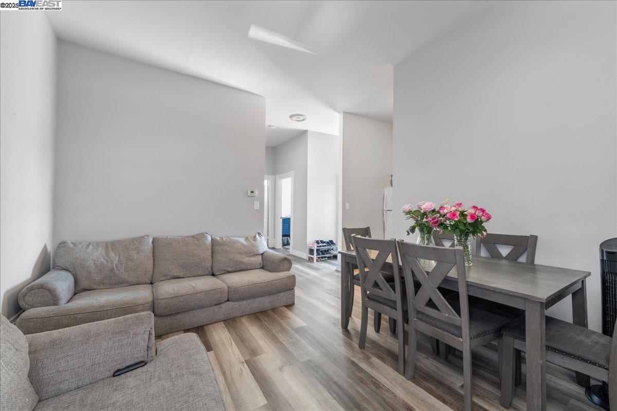 Detail Gallery Image 16 of 51 For 3214 13th Ave, Oakland,  CA 94610 - – Beds | – Baths