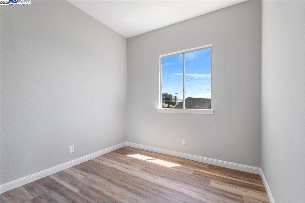 Detail Gallery Image 33 of 51 For 3214 13th Ave, Oakland,  CA 94610 - – Beds | – Baths