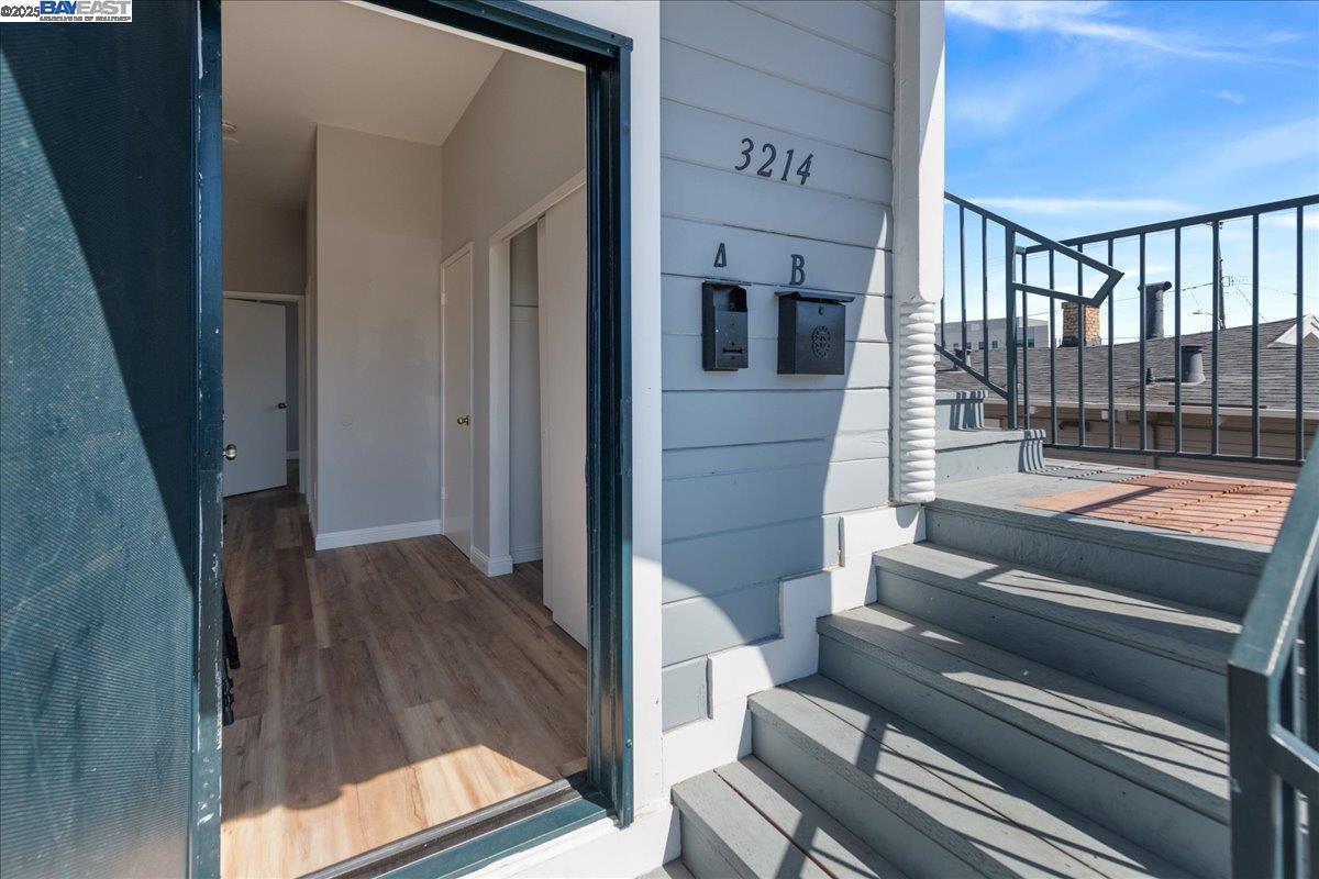 Detail Gallery Image 36 of 51 For 3214 13th Ave, Oakland,  CA 94610 - – Beds | – Baths