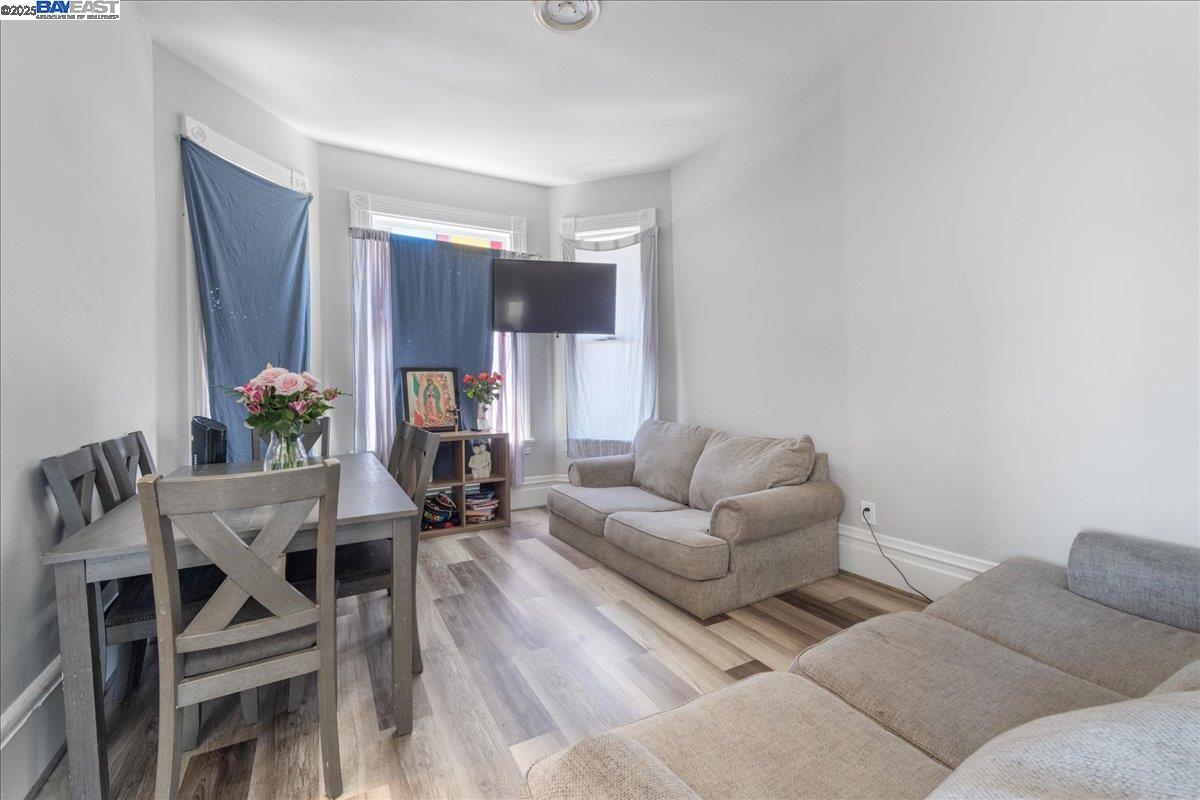 Detail Gallery Image 37 of 51 For 3214 13th Ave, Oakland,  CA 94610 - – Beds | – Baths