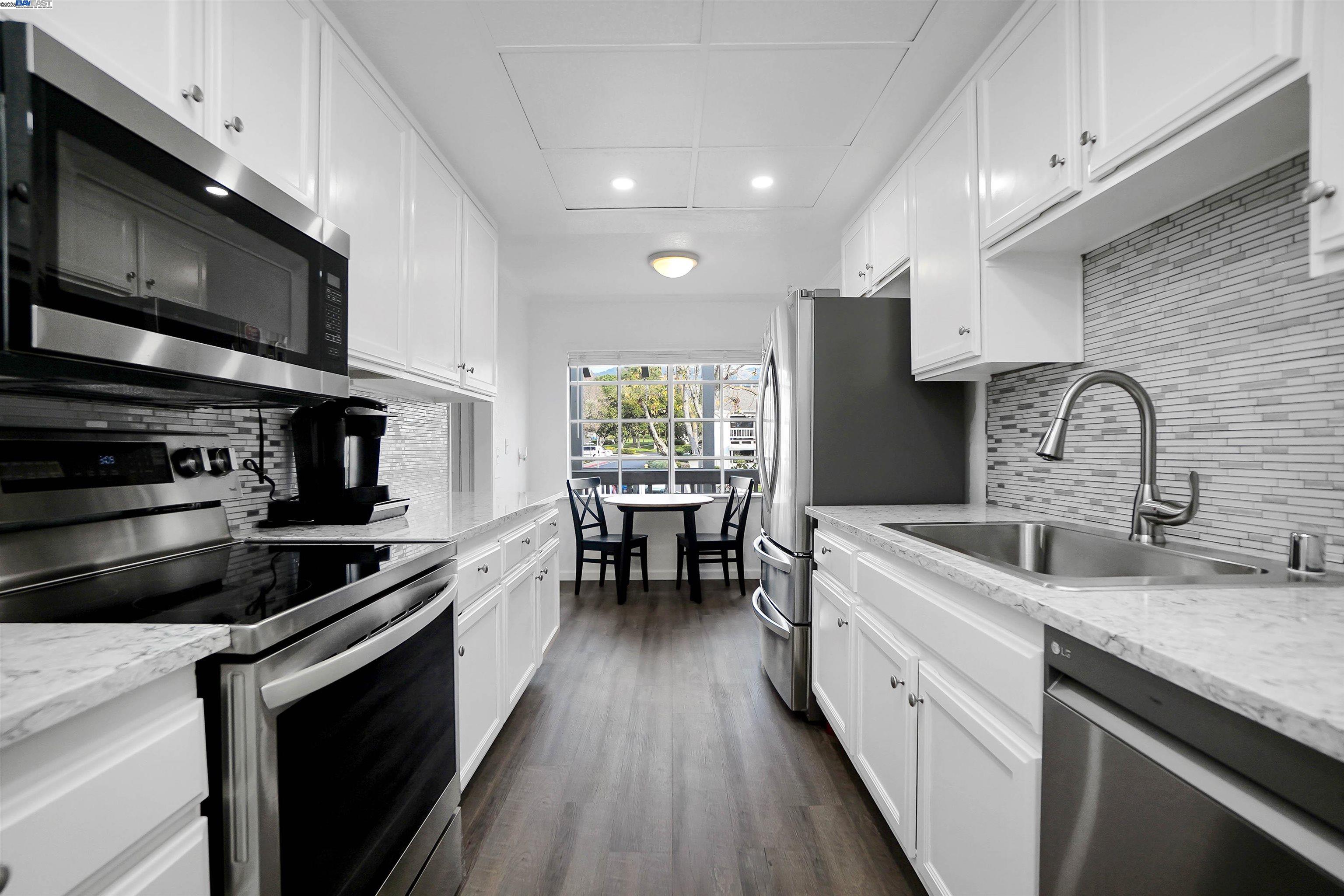Detail Gallery Image 1 of 1 For 5123 Cribari Pl, San Jose,  CA 95135 - 2 Beds | 2 Baths