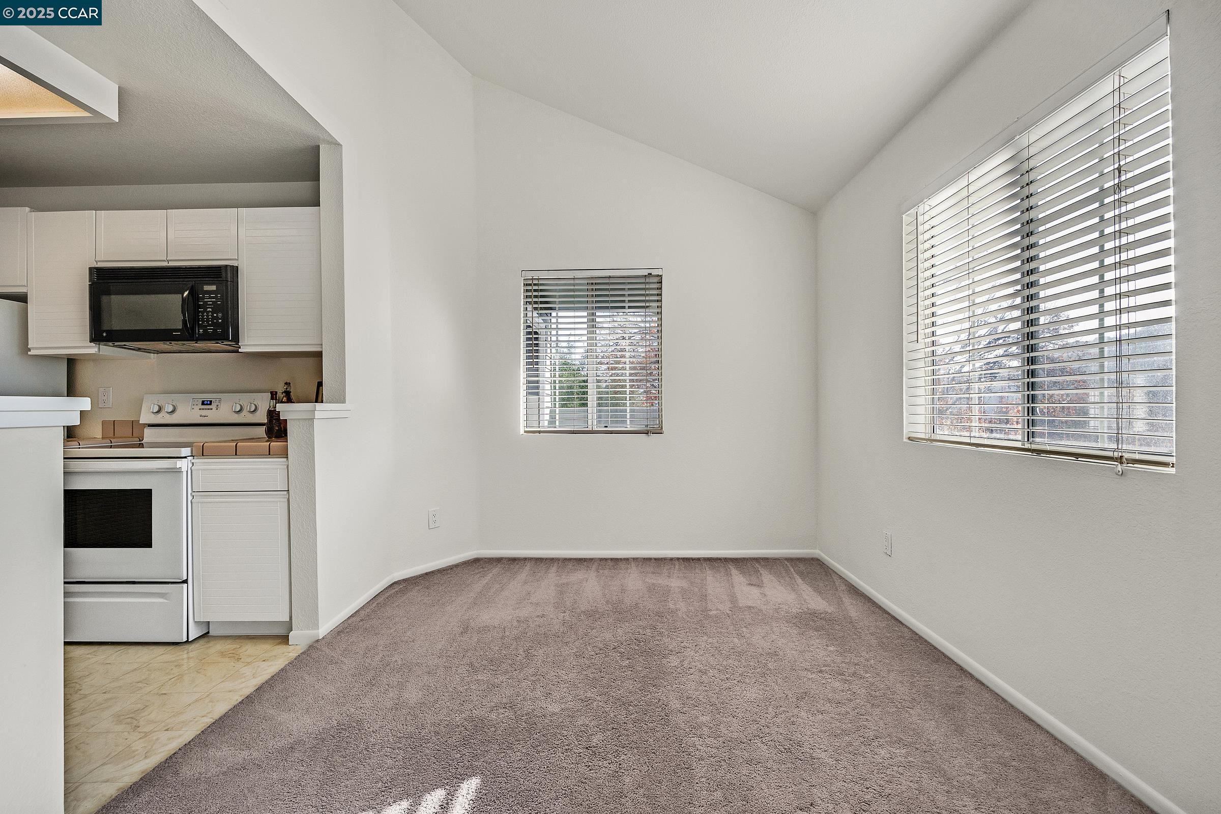 Photo #13: 41081806 Listing: Photo #13