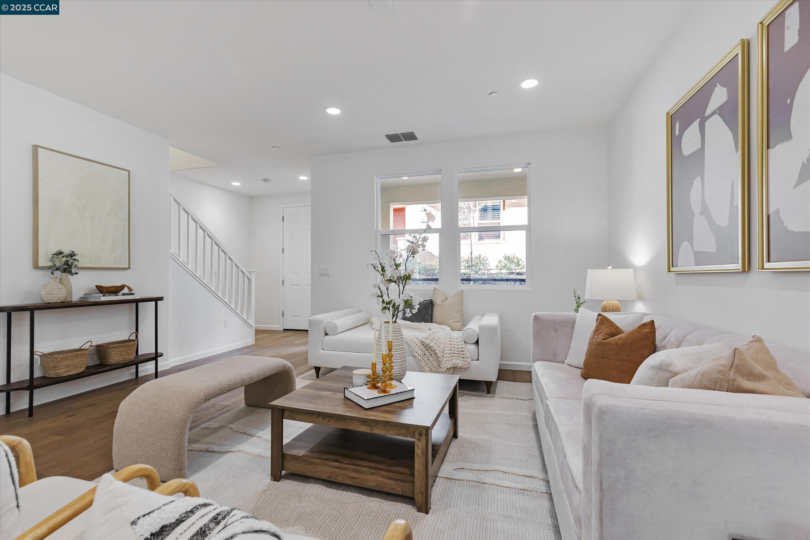 Photo #2: 41081822 Listing 