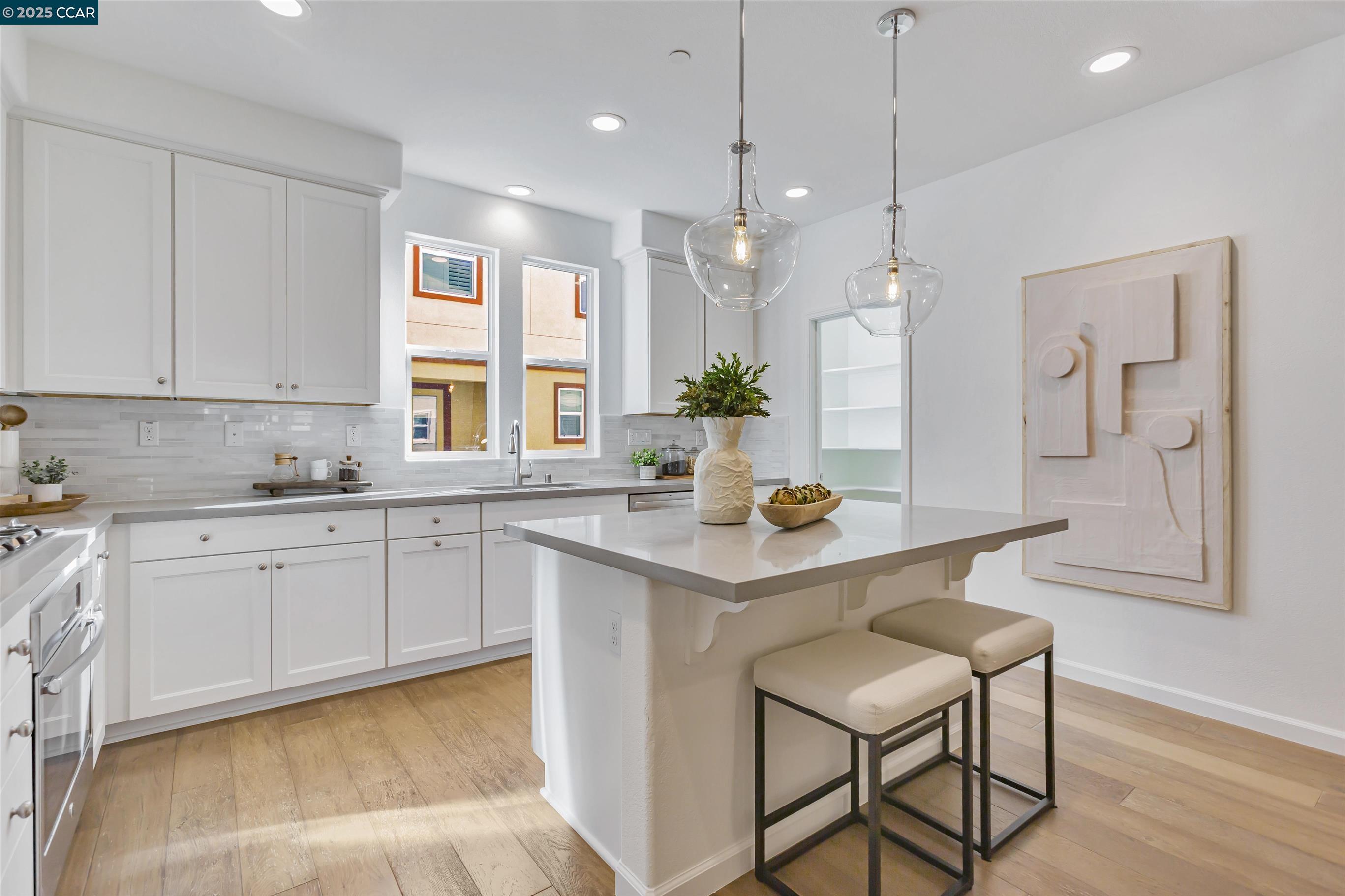 Photo #3: 41081822 Listing 