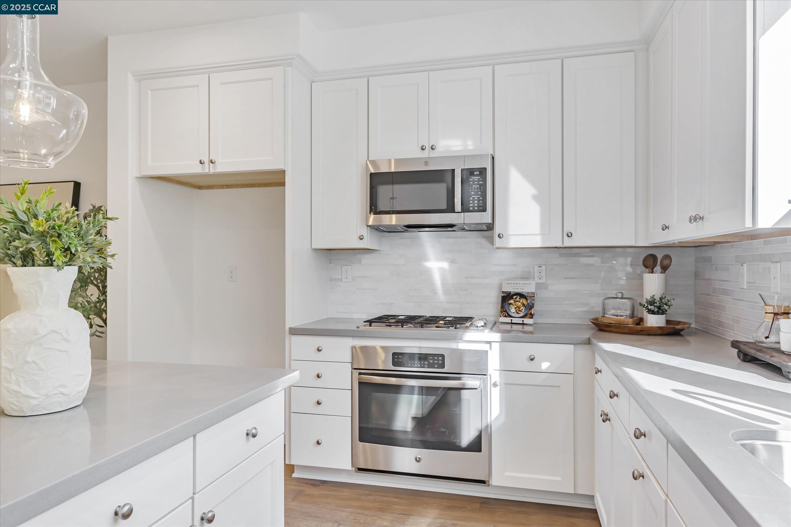 Photo #5: 41081822 Listing 