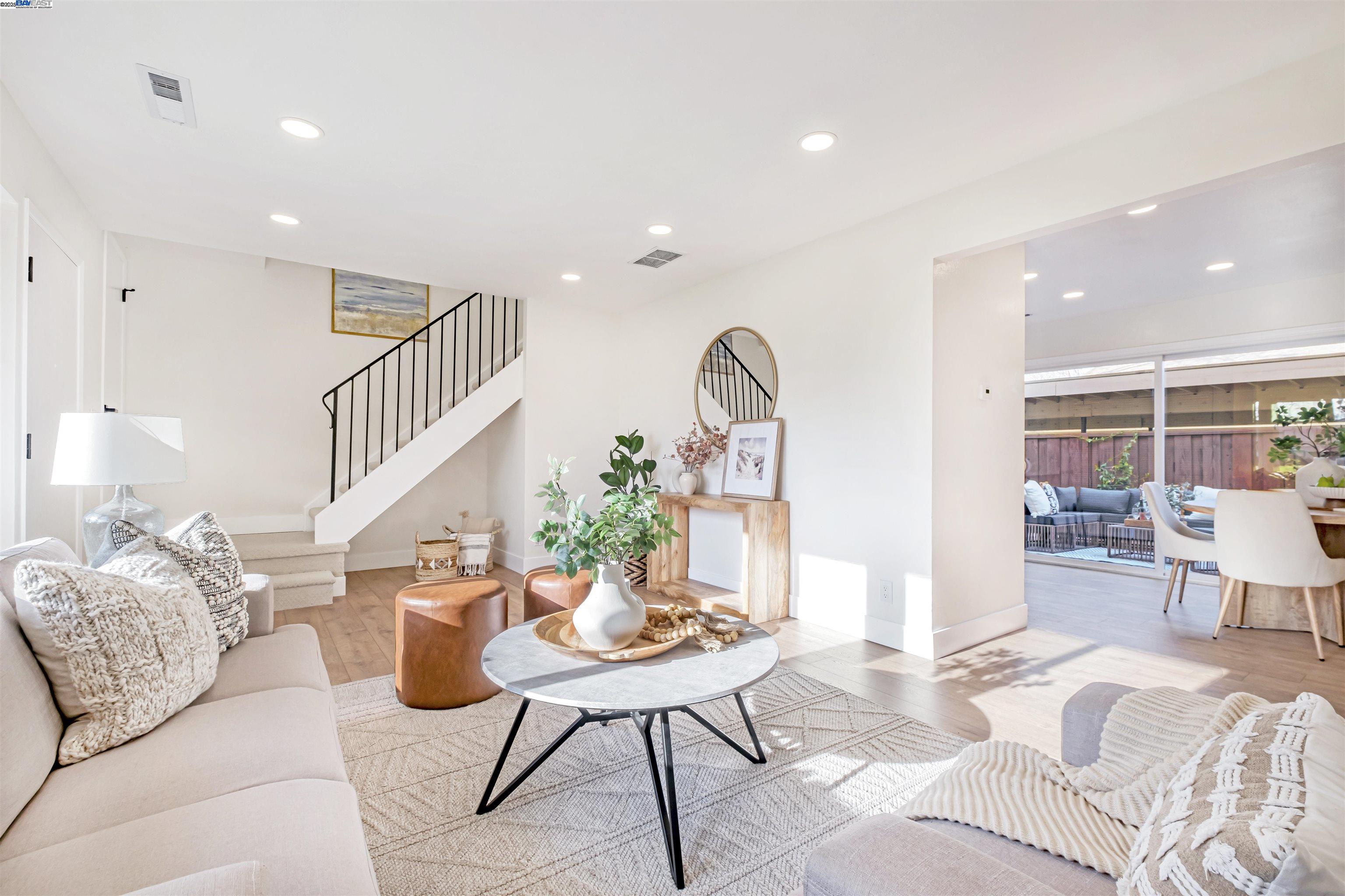Photo #2: 41081844 Listing 