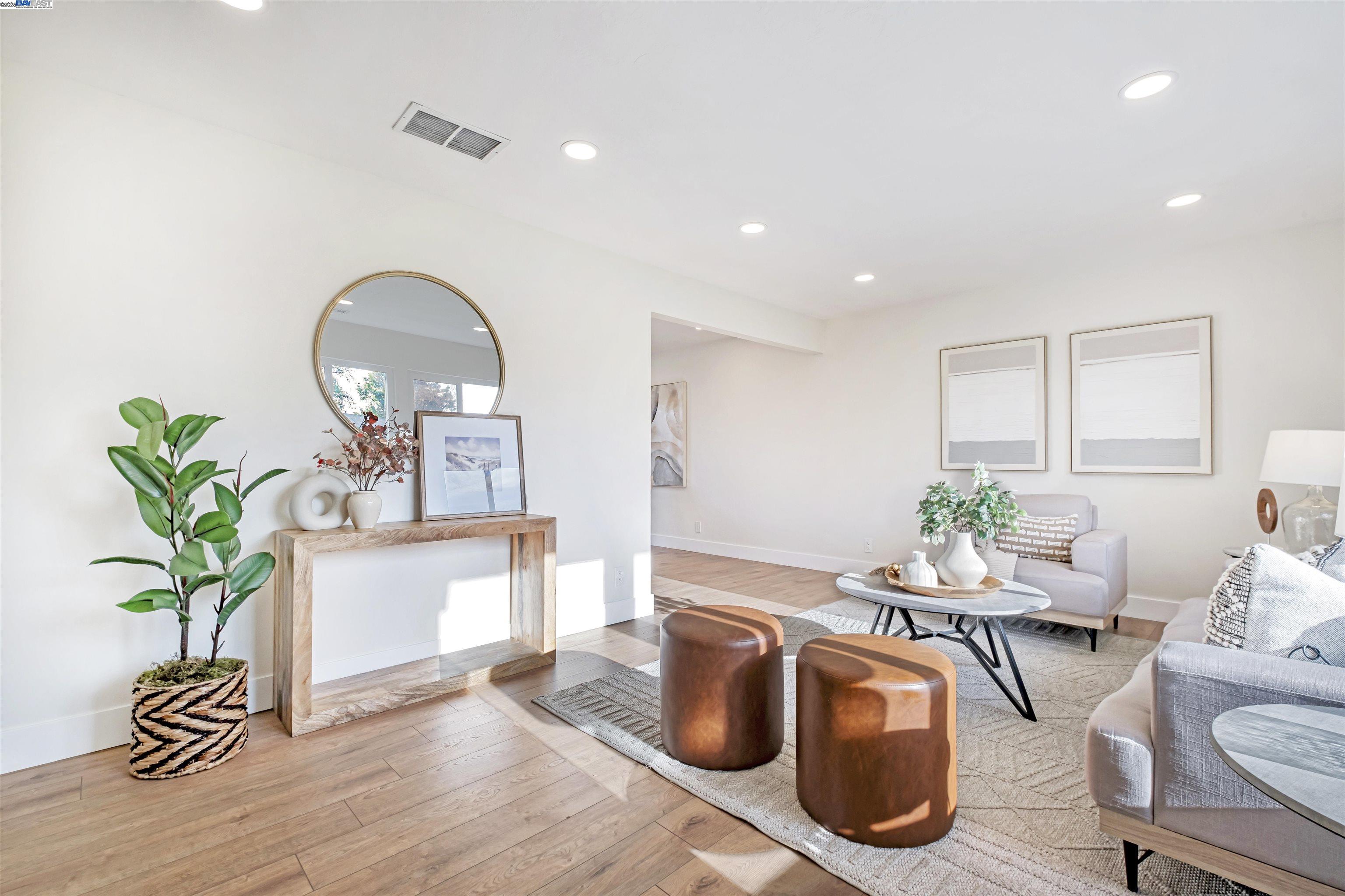 Photo #3: 41081844 Listing 