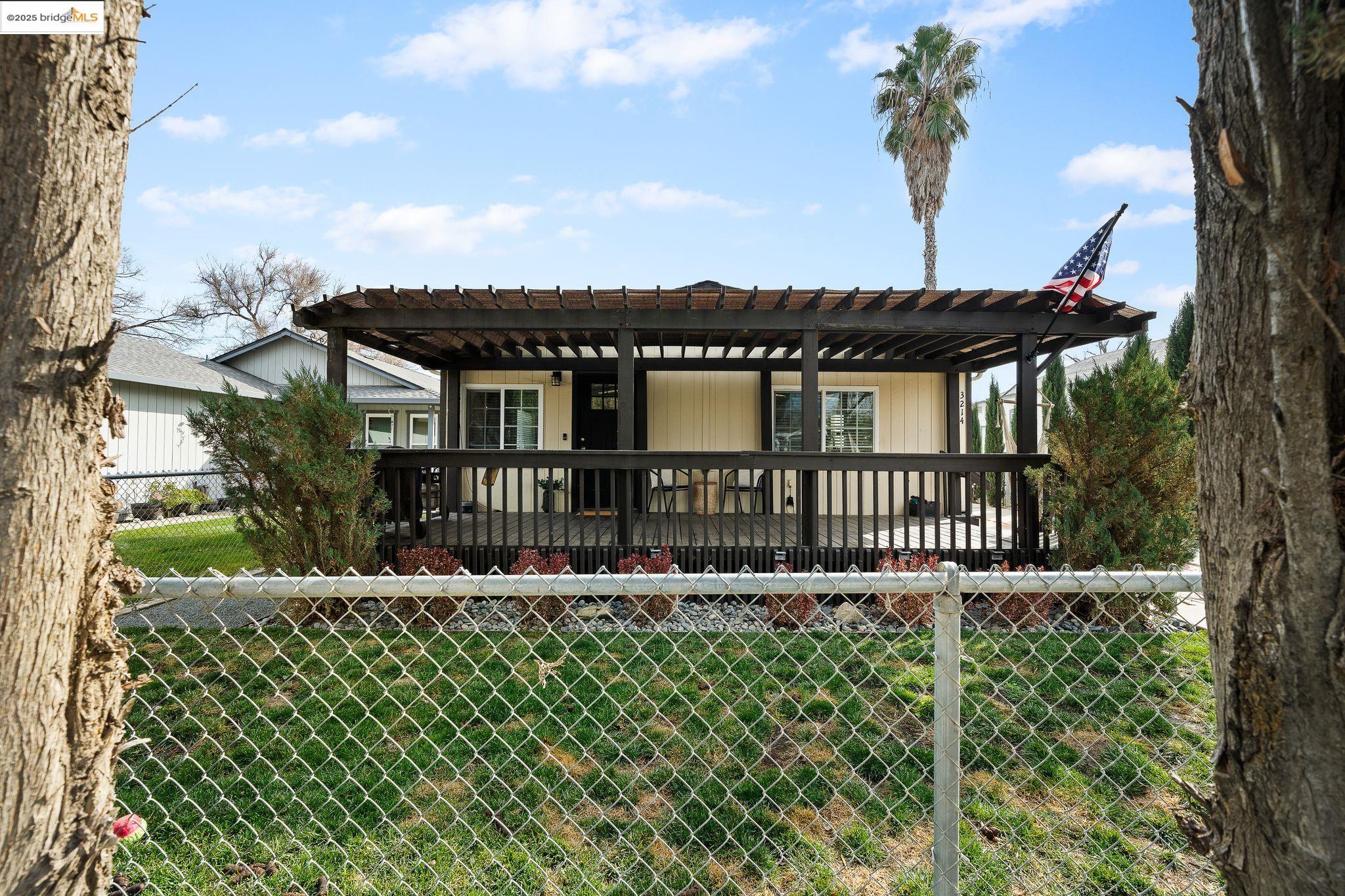 Detail Gallery Image 1 of 1 For 3214 Hosie Ave, Byron,  CA 94514 - 3 Beds | 2 Baths