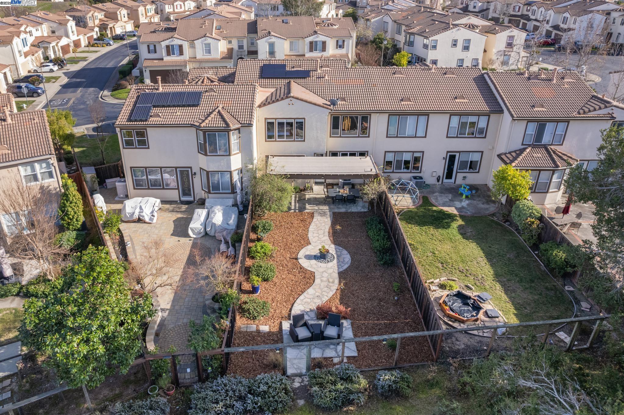 Detail Gallery Image 38 of 49 For 19555 Buren Pl, Castro Valley,  CA 94552 - 3 Beds | 2/1 Baths