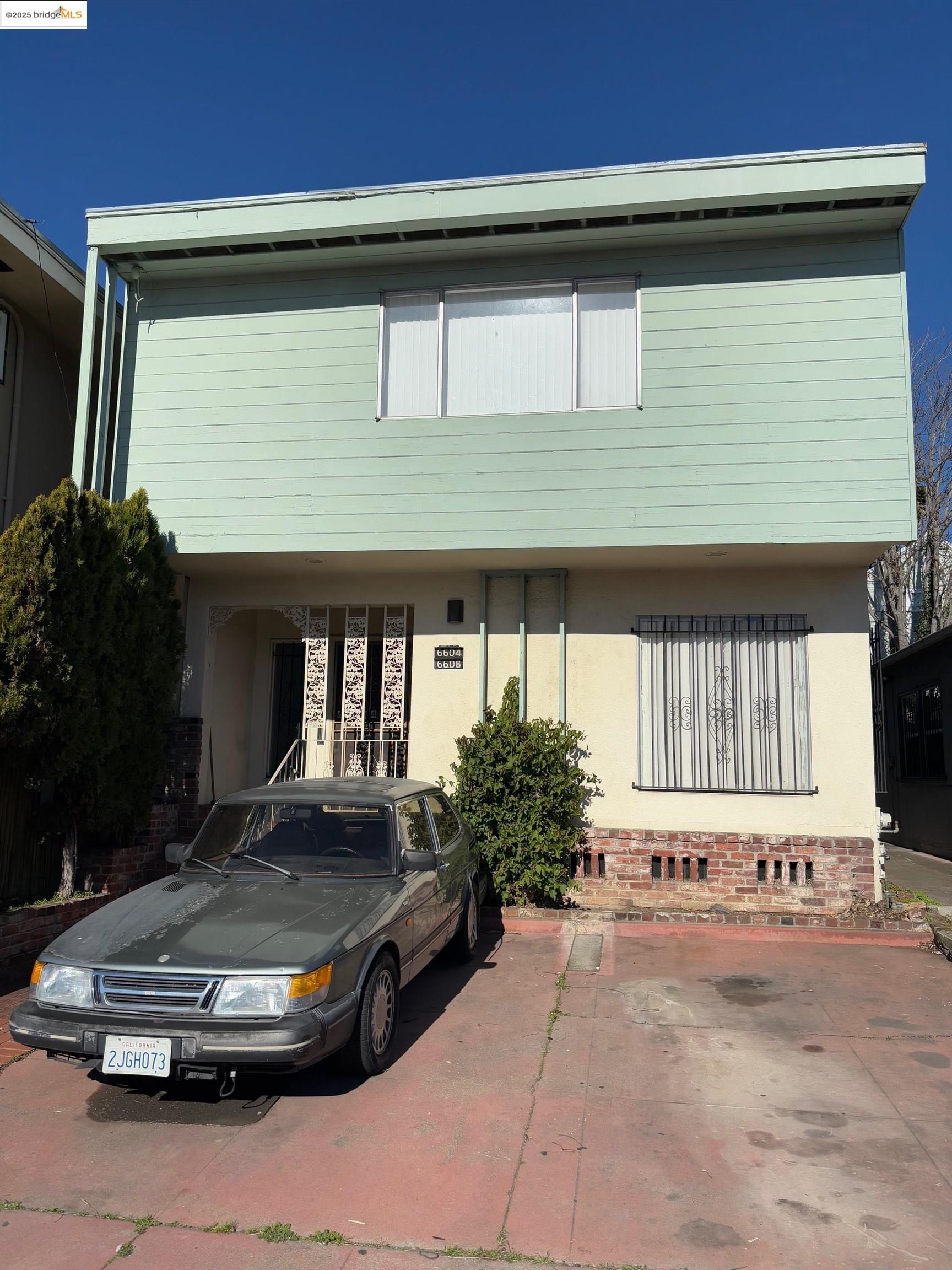Thumbnail for 6604 Bancroft Ave, Oakland, CA 94605