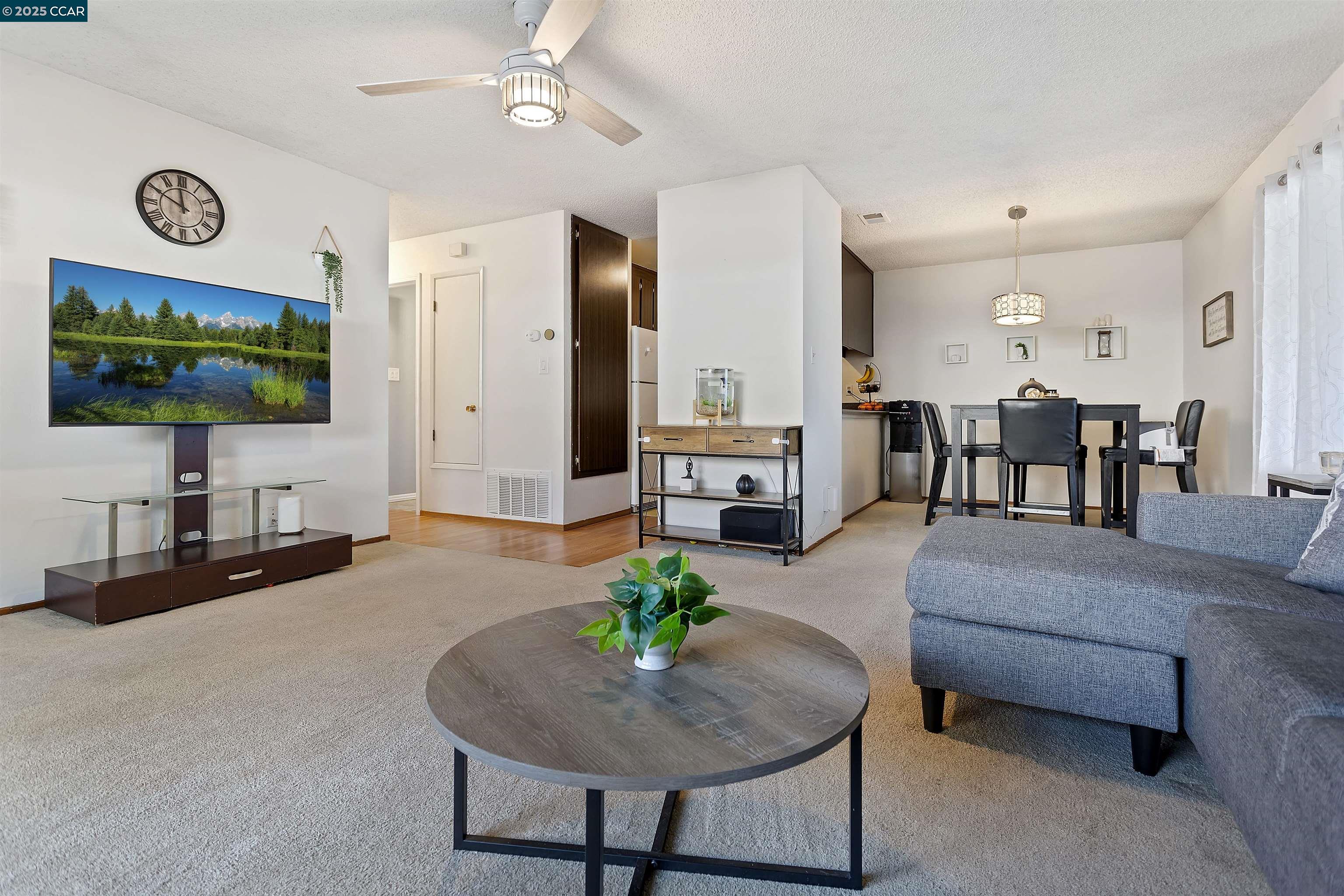 Photo #7: 41081871 Listing: Photo #7