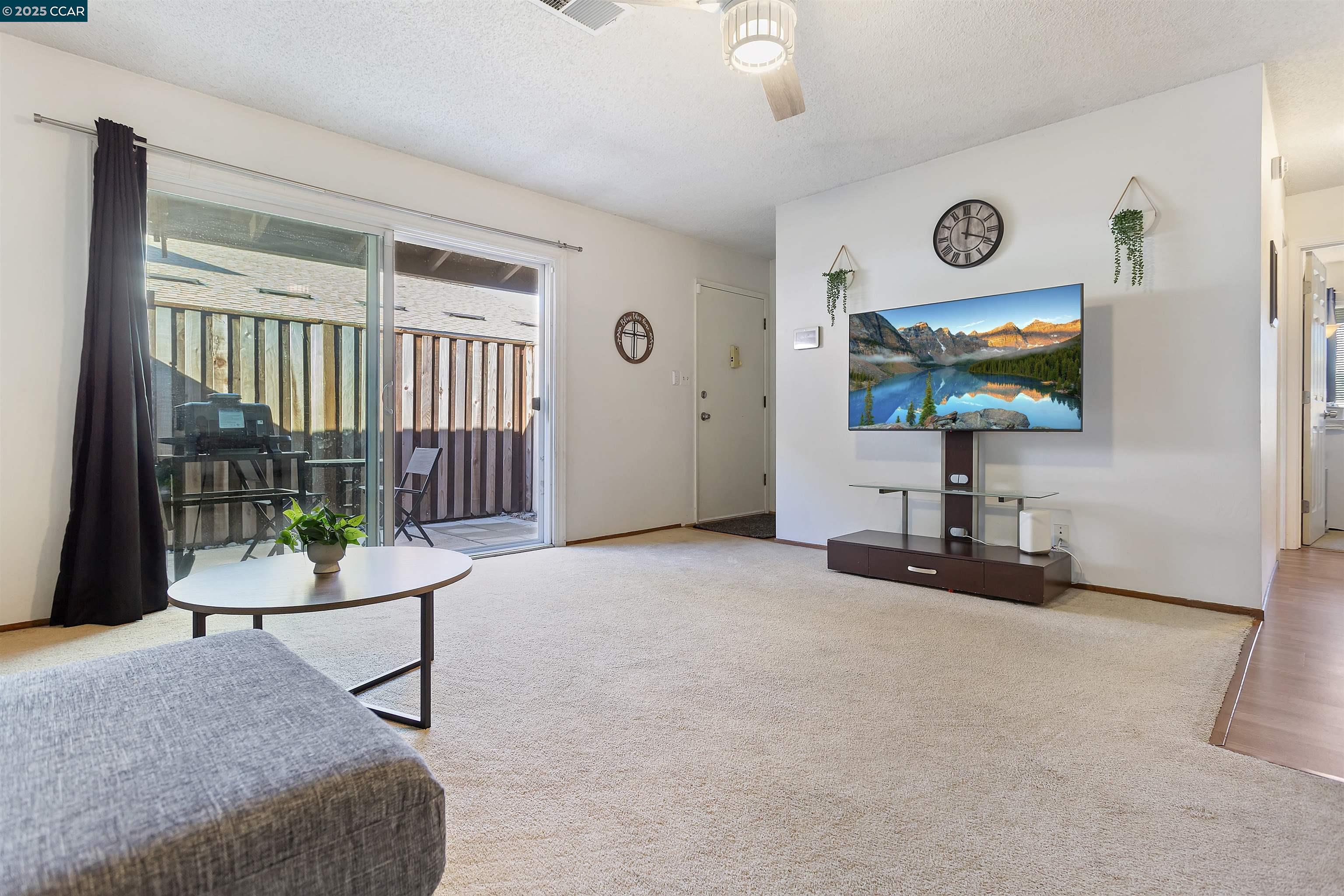 Photo #8: 41081871 Listing: Photo #8