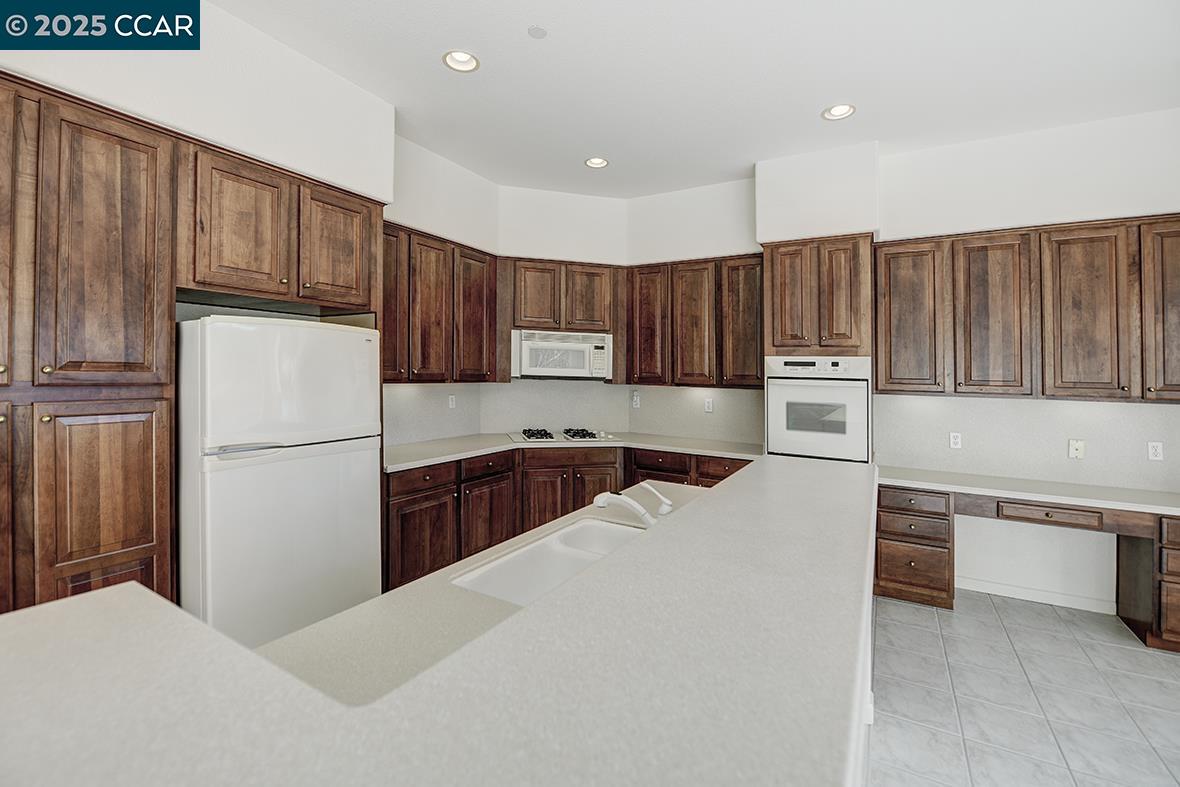 Photo #2: 41081882 Listing 