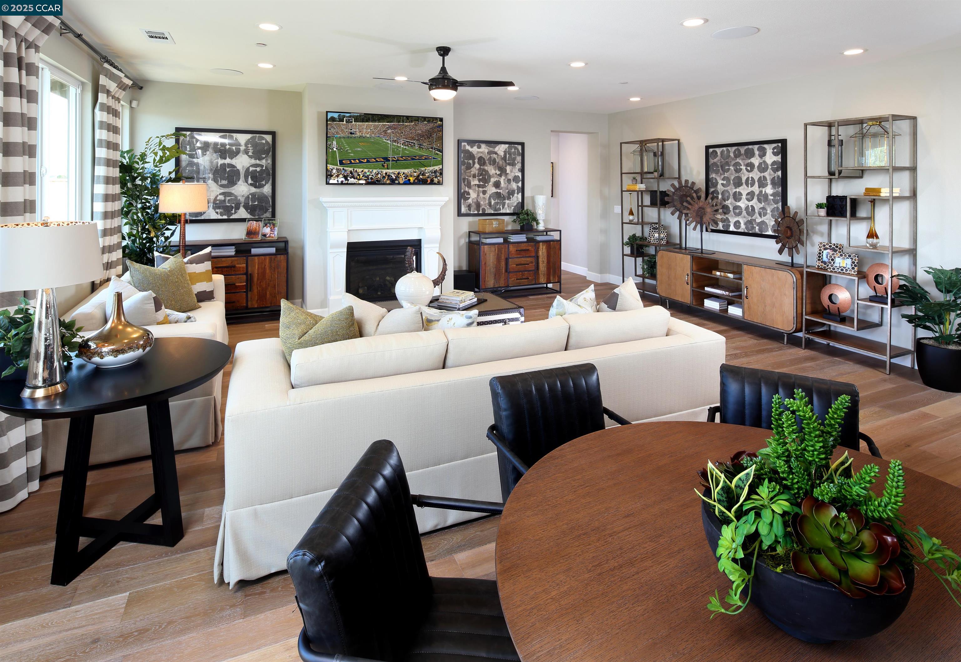 Detail Gallery Image 2 of 7 For 5445 Mountain Ridge Way, Antioch,  CA 94531 - 4 Beds | 3/1 Baths
