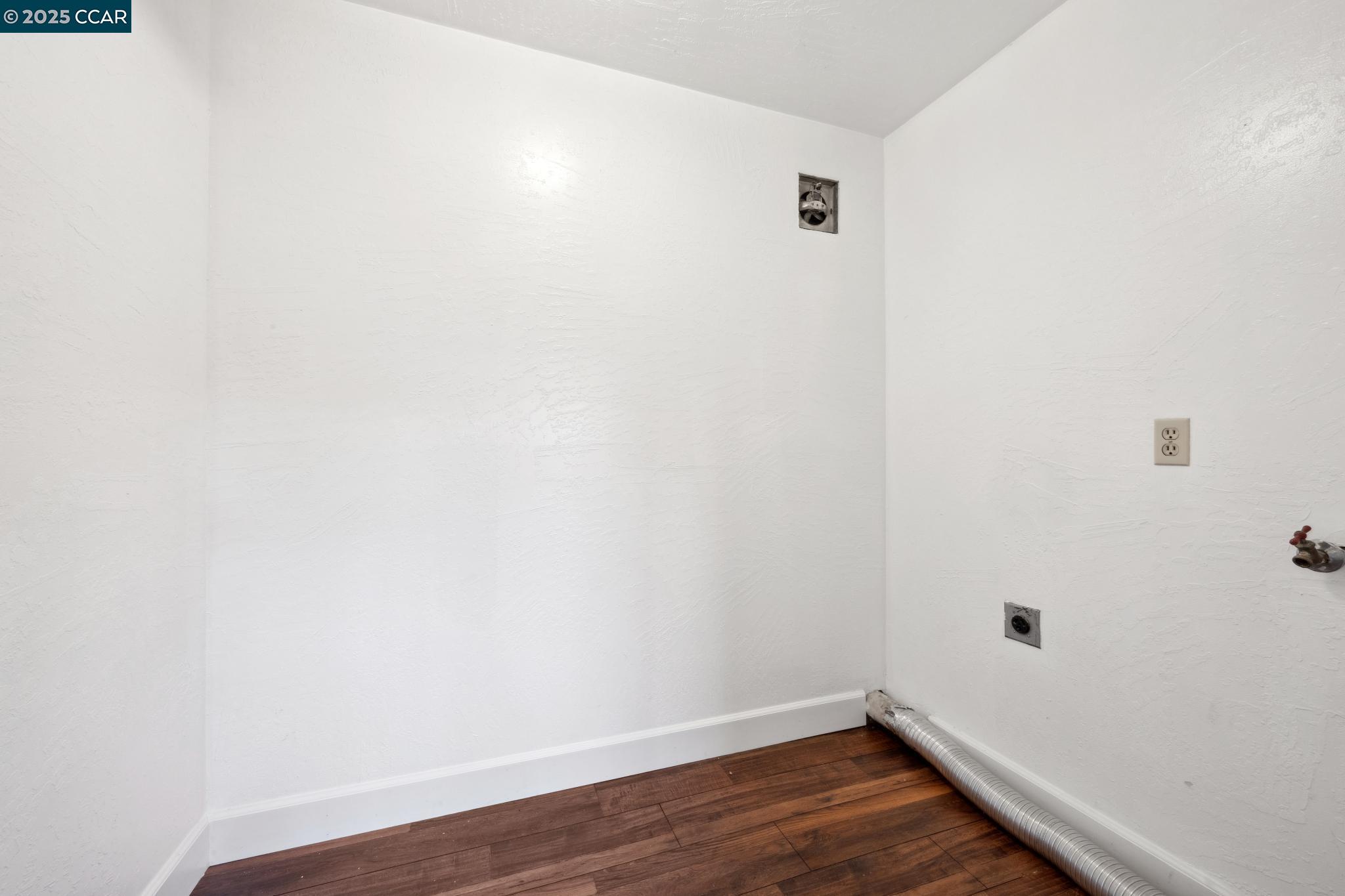 Photo #24: 41081897 Listing: Photo #24