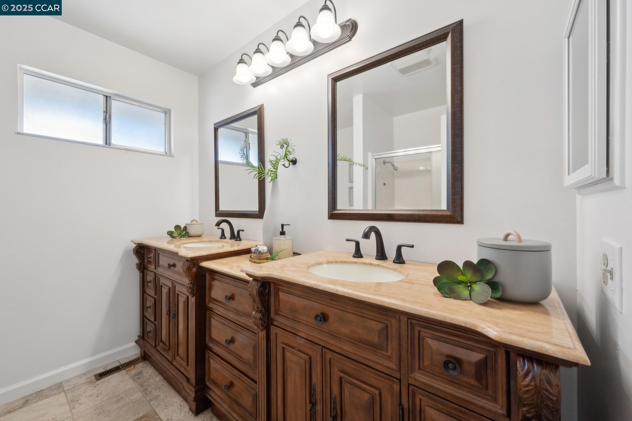 Photo #34: 41081897 Listing: Photo #34