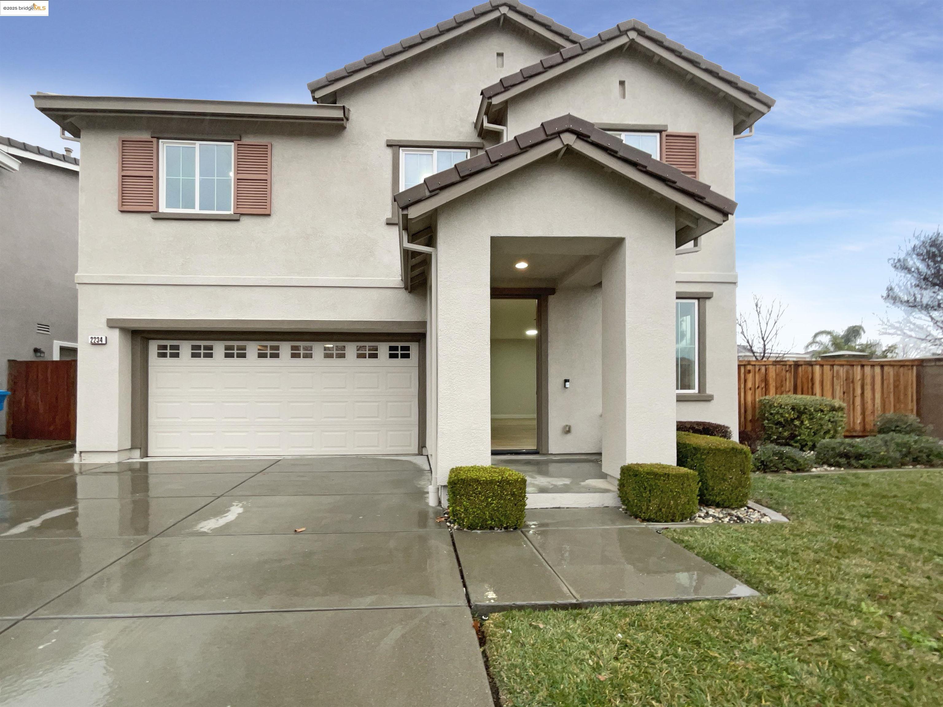 Detail Gallery Image 1 of 1 For 2234 Newcastle Dr, Vacaville,  CA 95687 - 4 Beds | 2/1 Baths