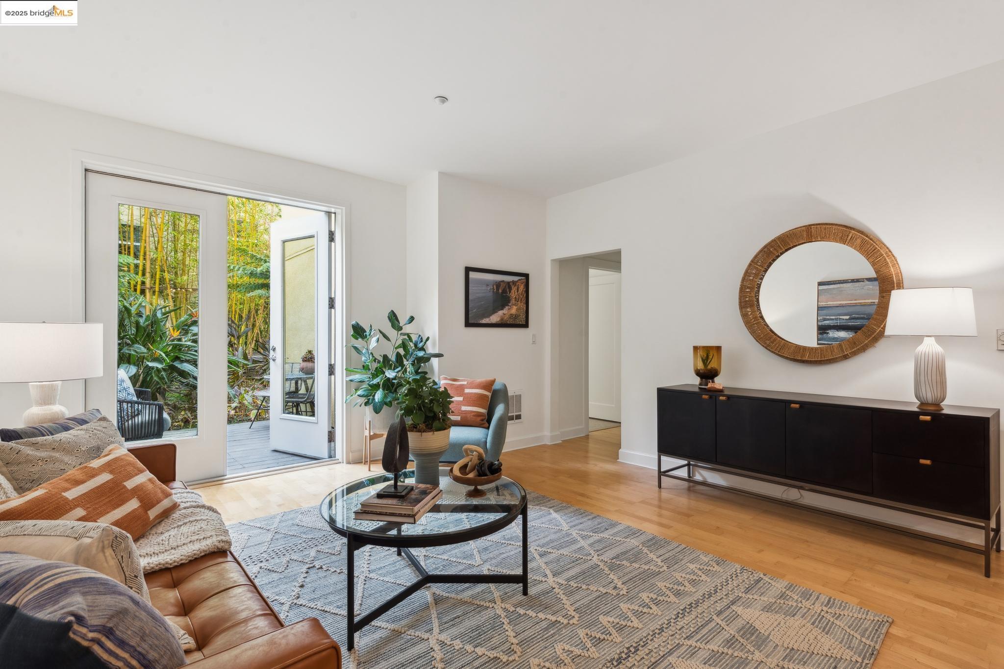 Photo #5: 41081972 Listing 