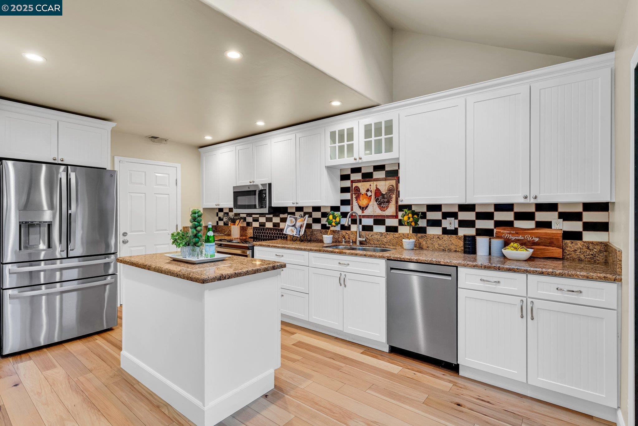 Photo #3: 41081989 Listing 